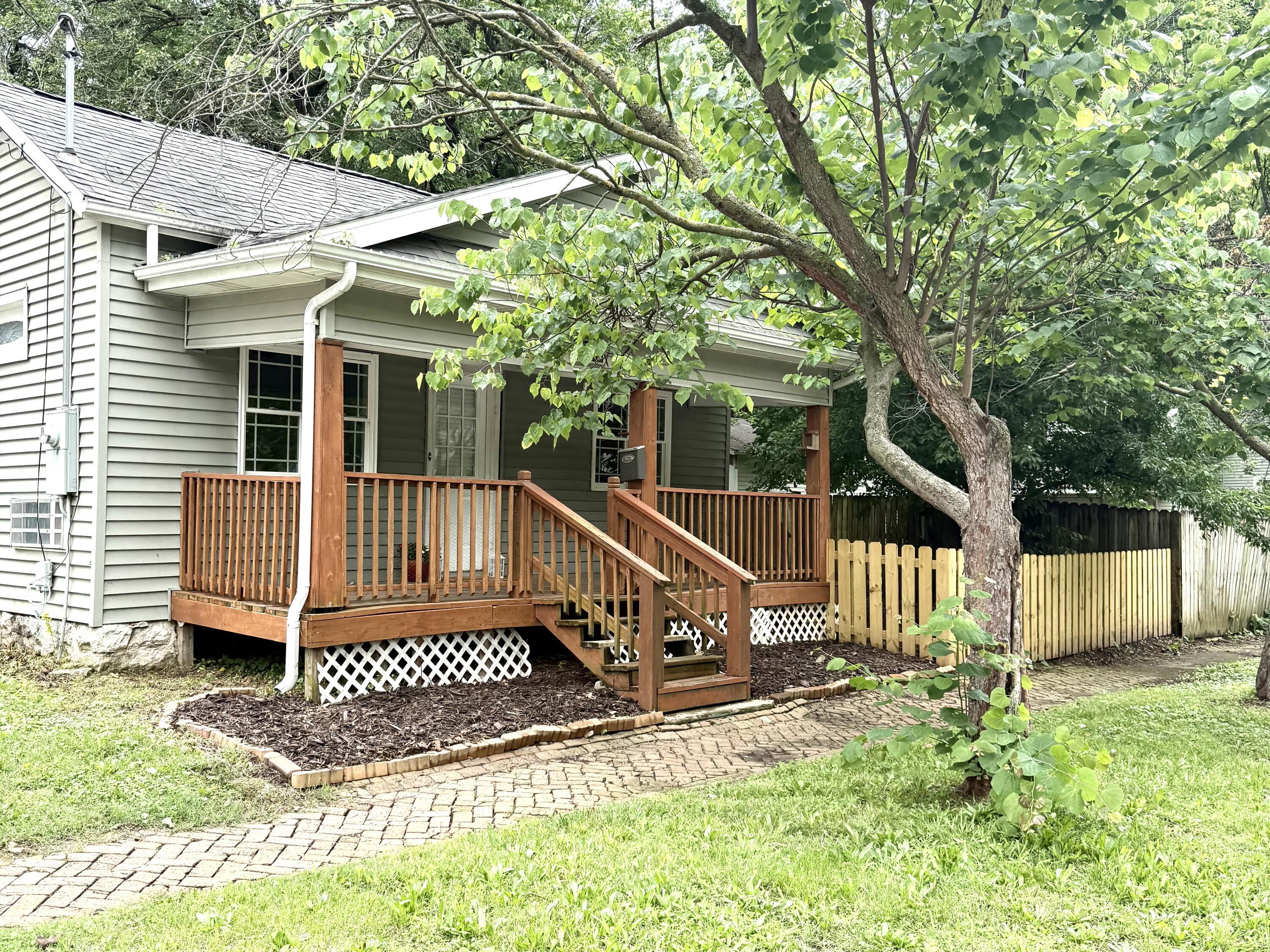 418 East Atlantic Street Property Photo 3