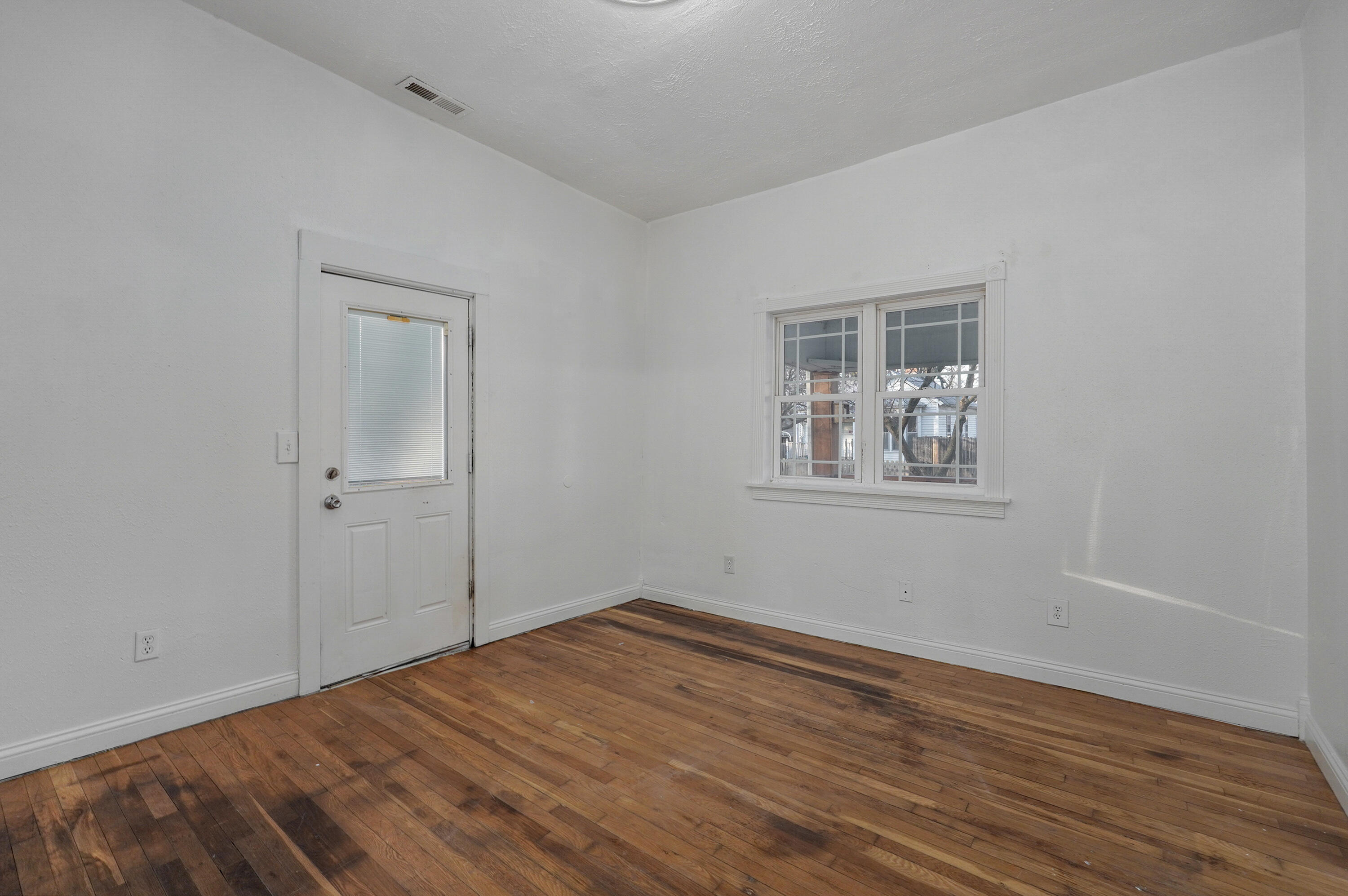 418 East Atlantic Street Property Photo 16