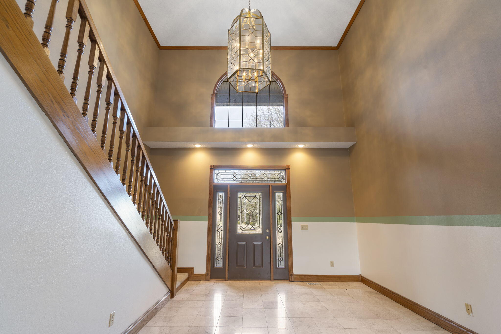 1013 Silvercrest Place Property Photo 8