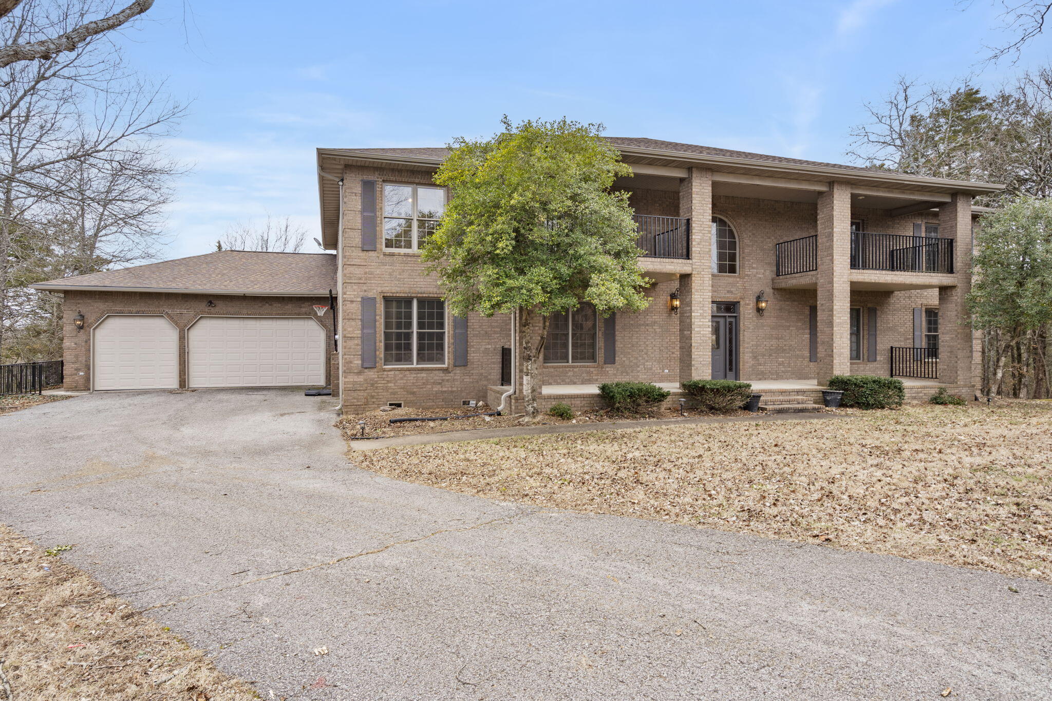 1013 Silvercrest Place Property Photo 23