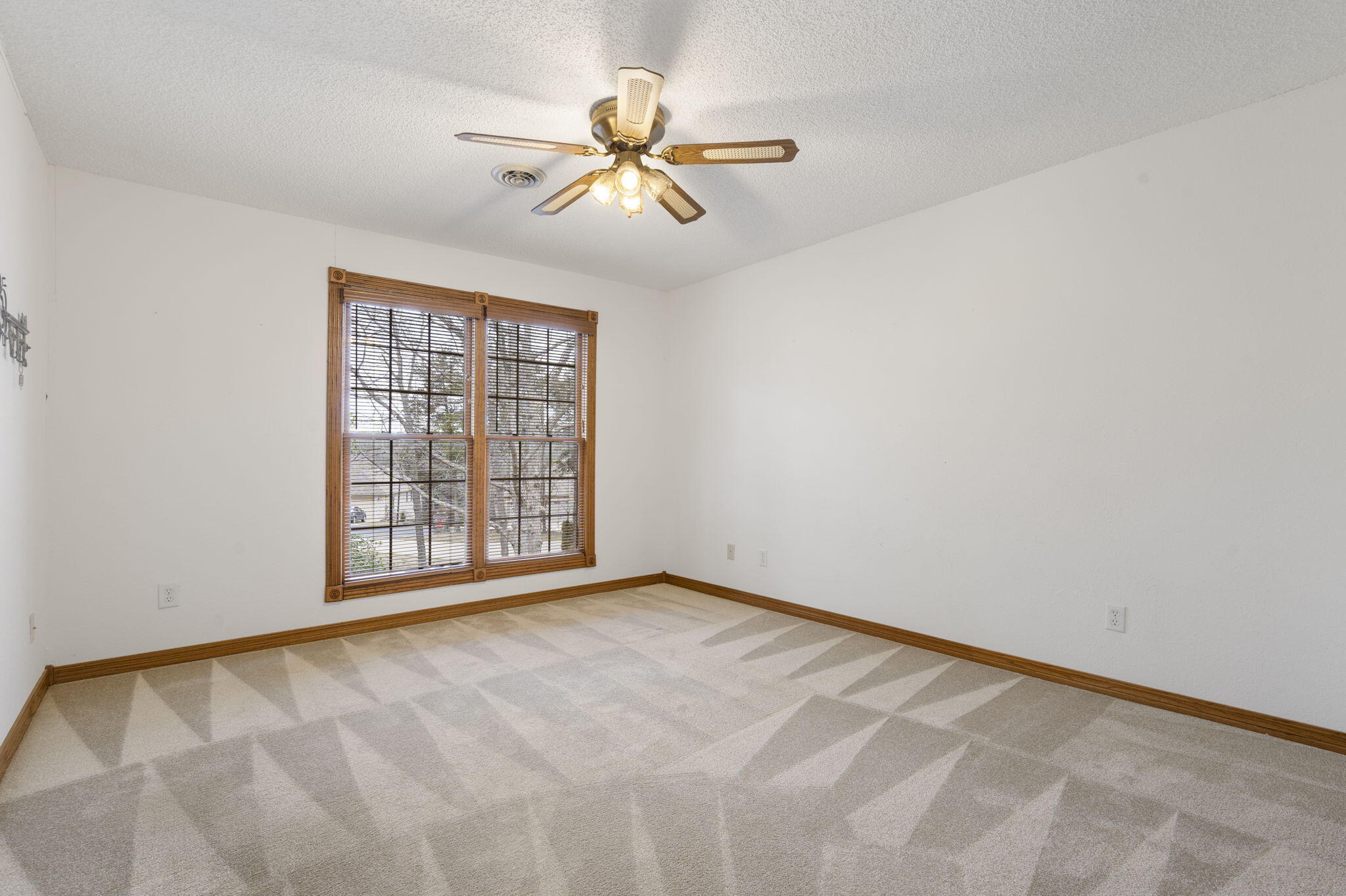 1013 Silvercrest Place Property Photo 29