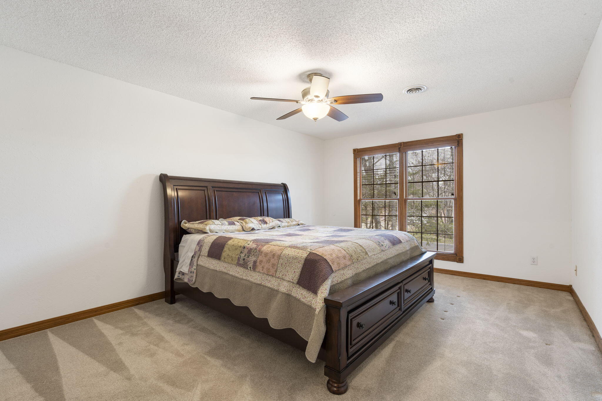 1013 Silvercrest Place Property Photo 33