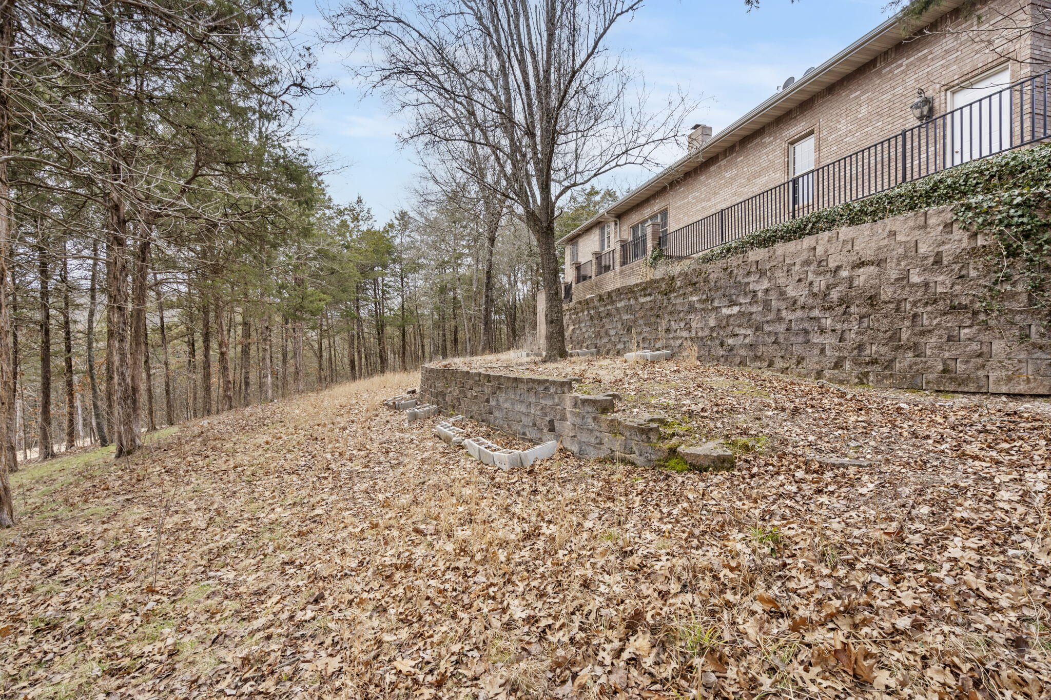 1013 Silvercrest Place Property Photo 40