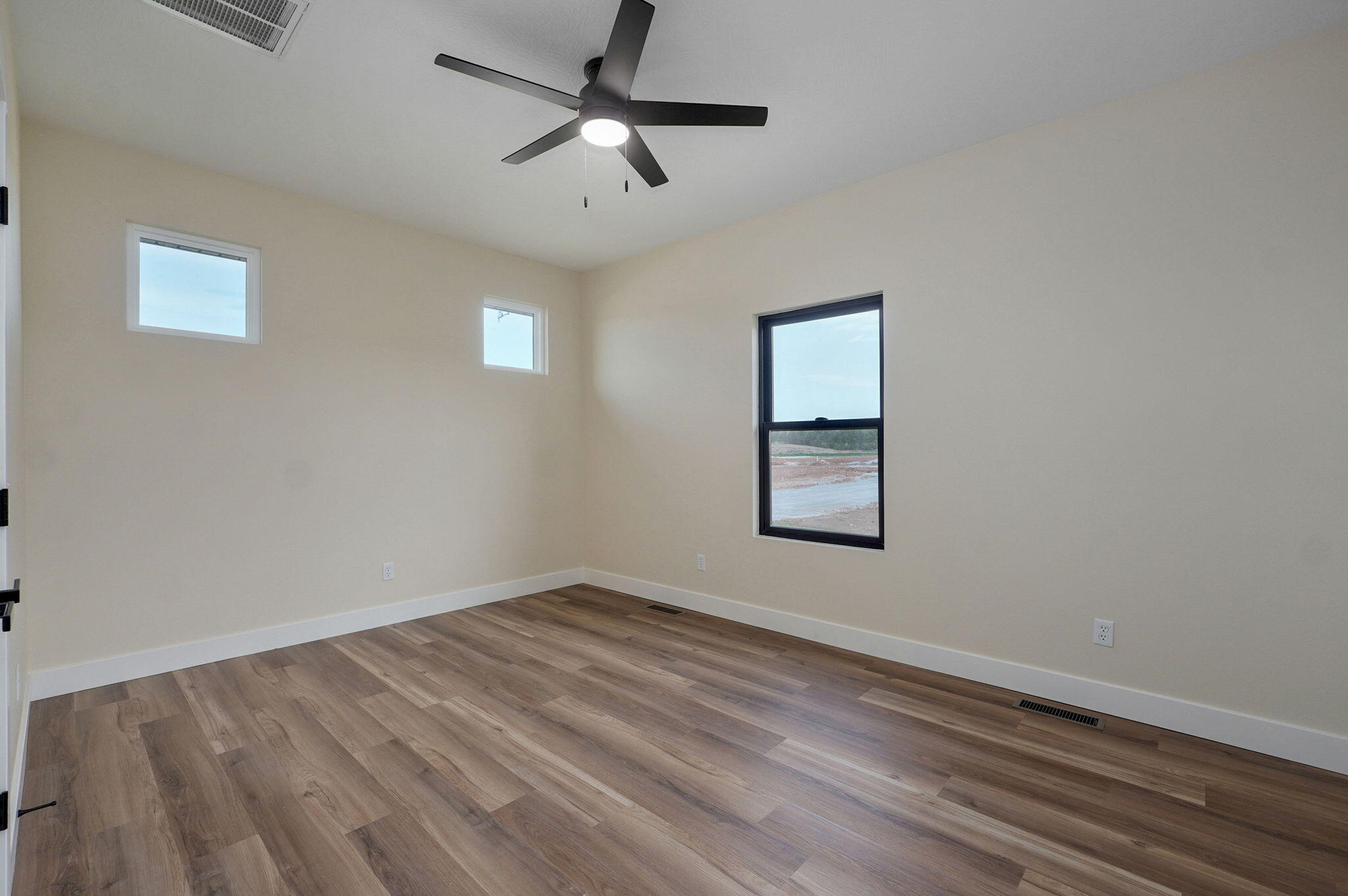 1797 East Cobblestone Drive Property Photo 35