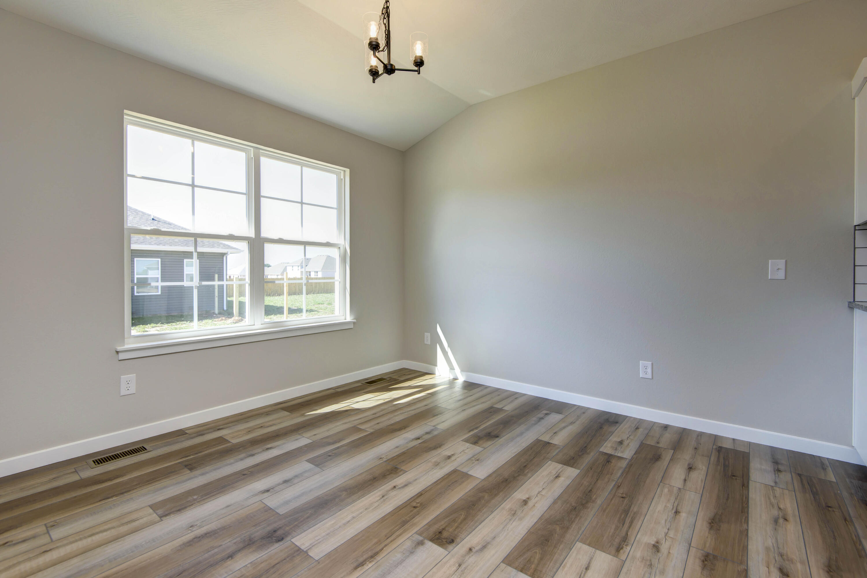 827 South Ridgemont Drive Property Photo 16