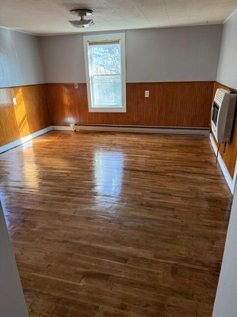 627 East 3rd Street Property Photo 8
