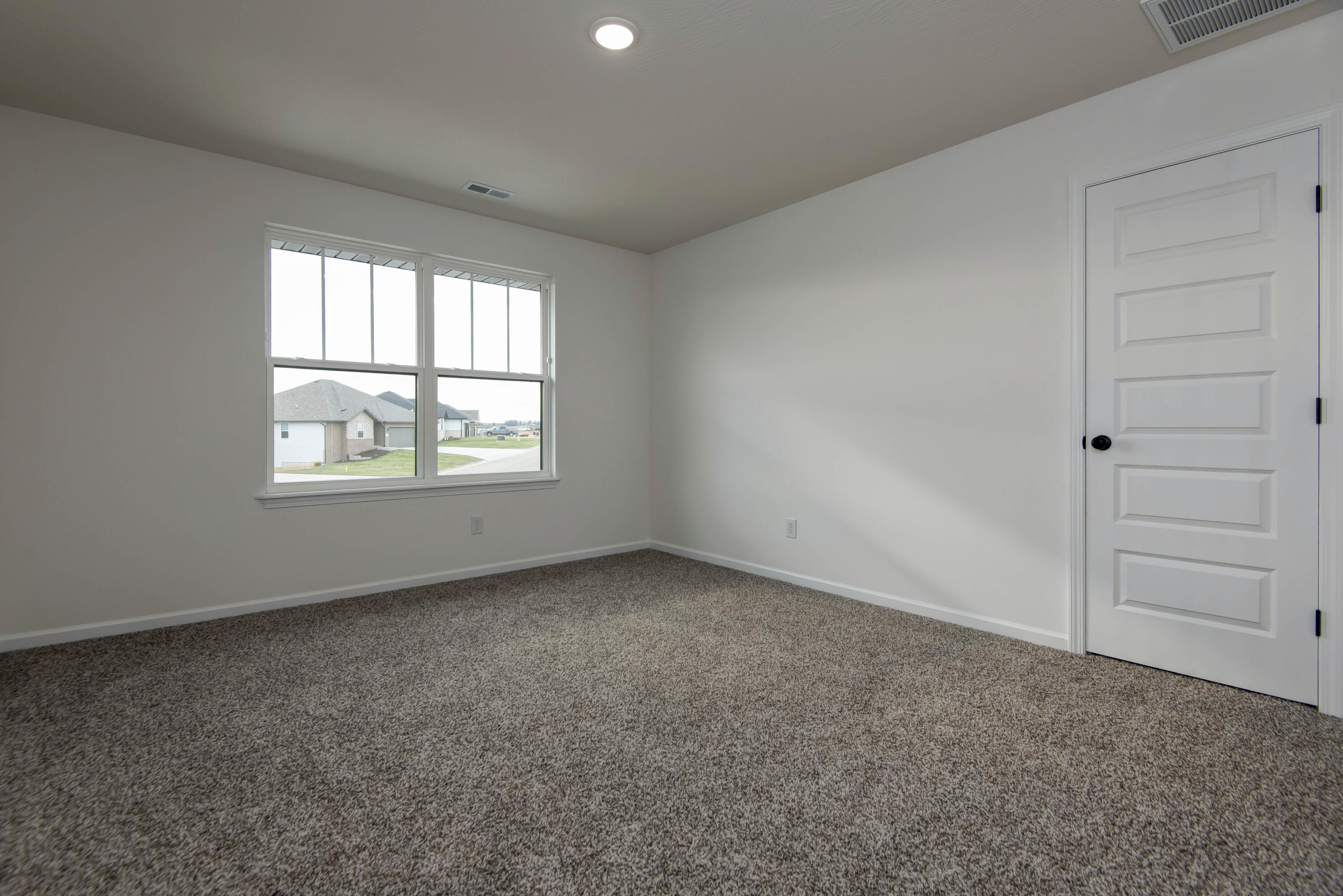 898 East Virginia Lane Property Photo 15