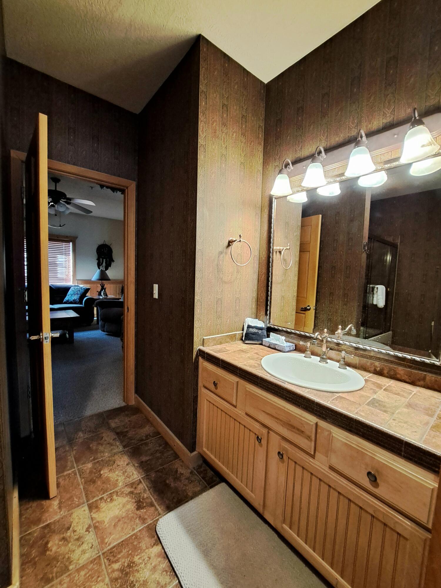 316 Summer Drive Property Photo 14