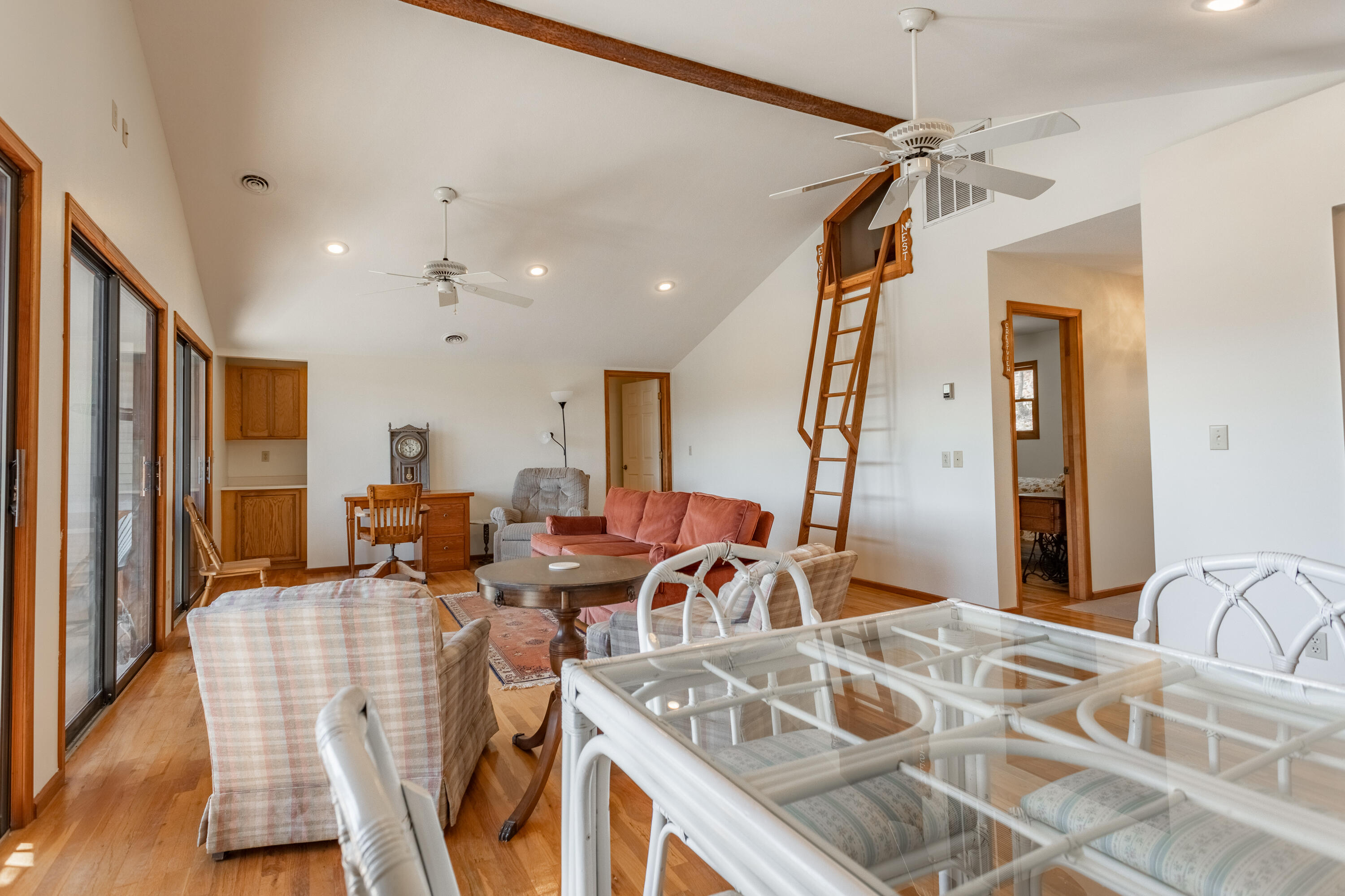 948 County Road 318 Property Photo 20