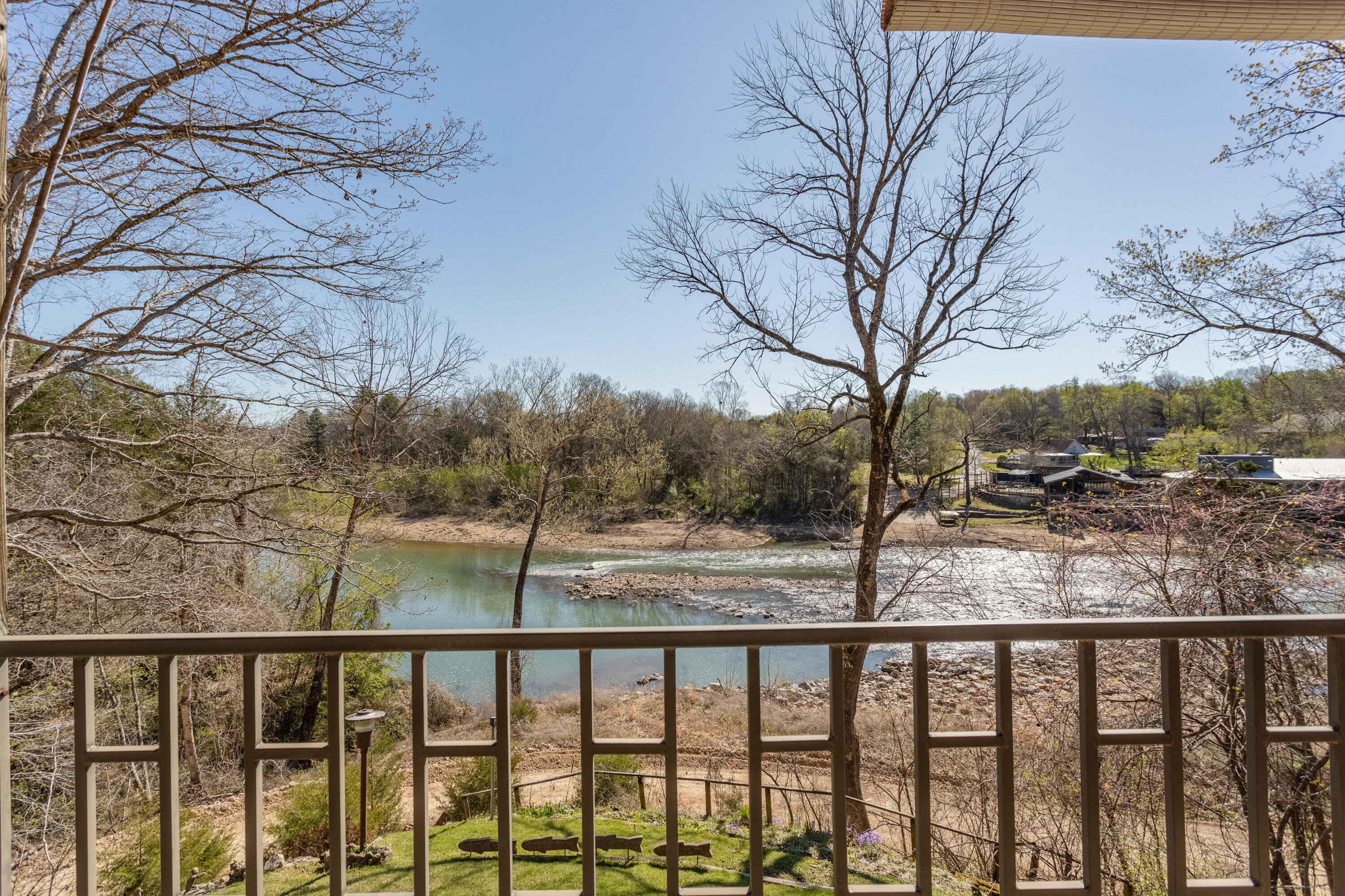 948 County Road 318 Property Photo 27
