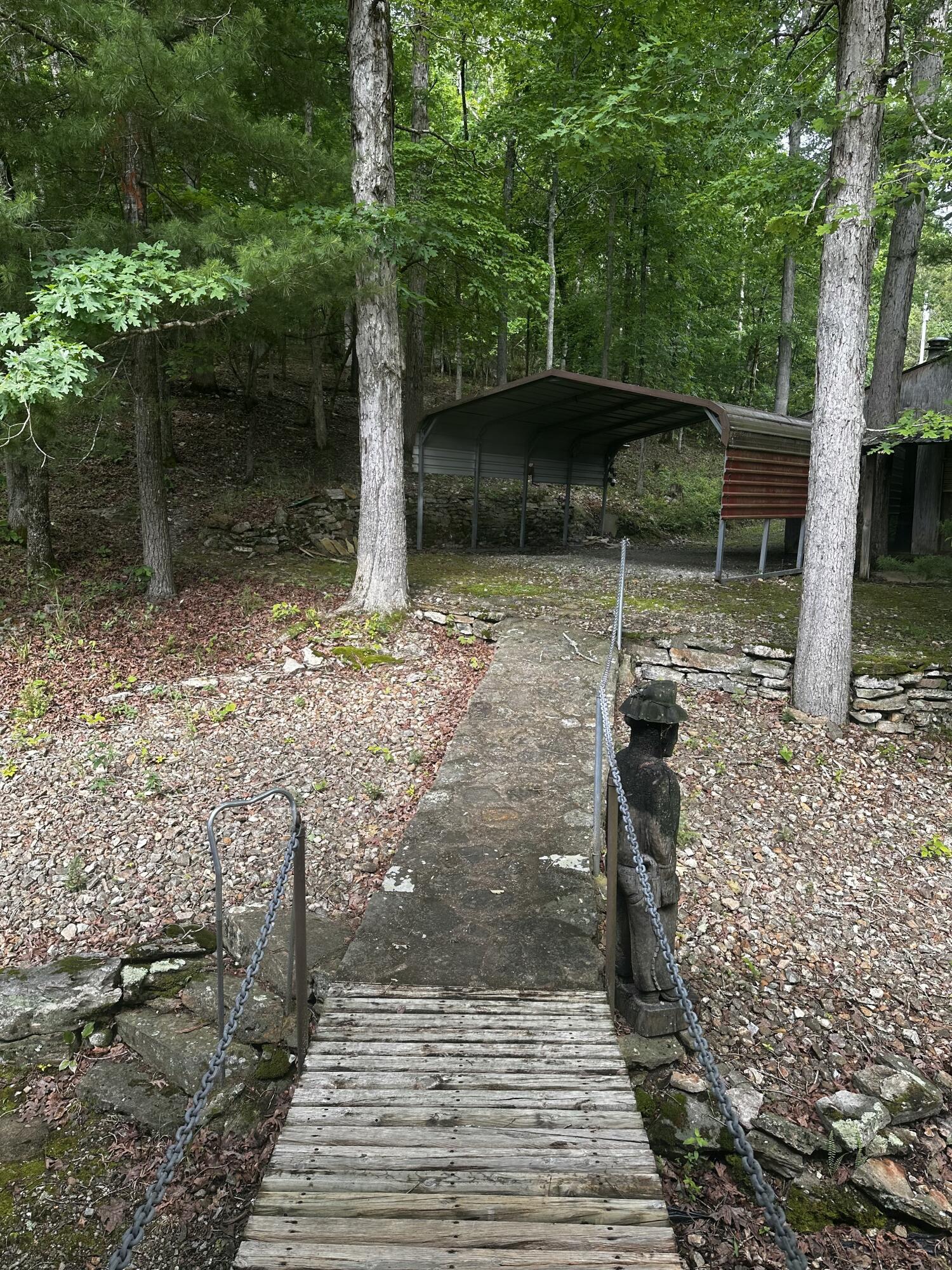 948 County Road 318 Property Photo 44