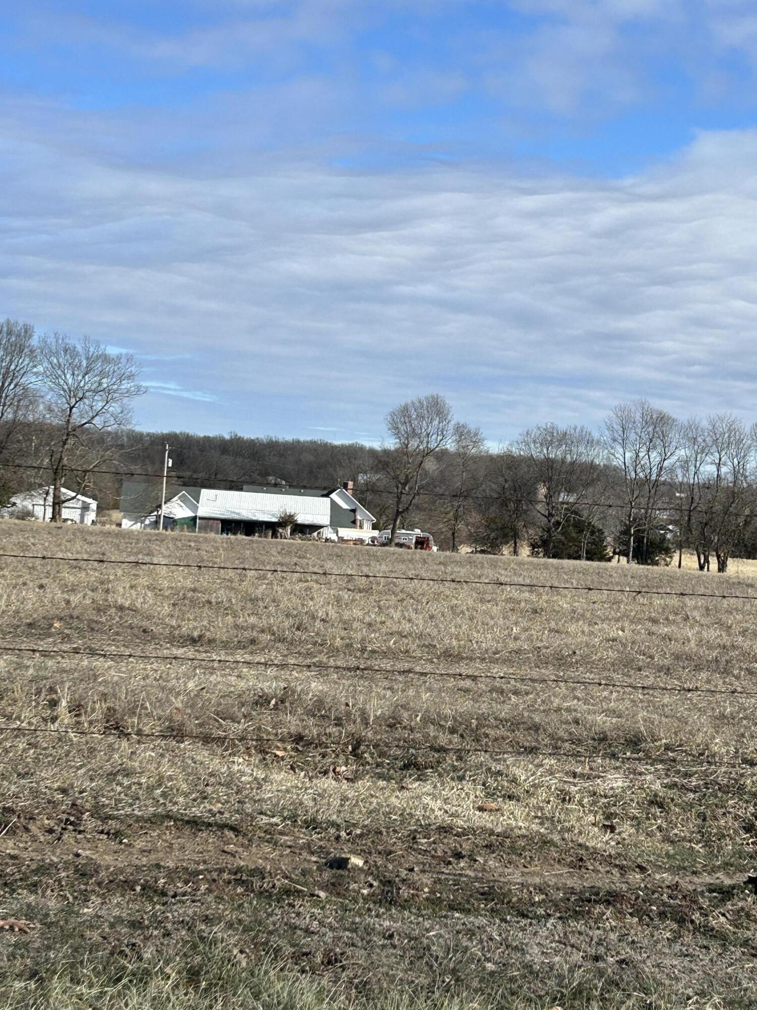 000 North Farm Road 177 Property Photo 2