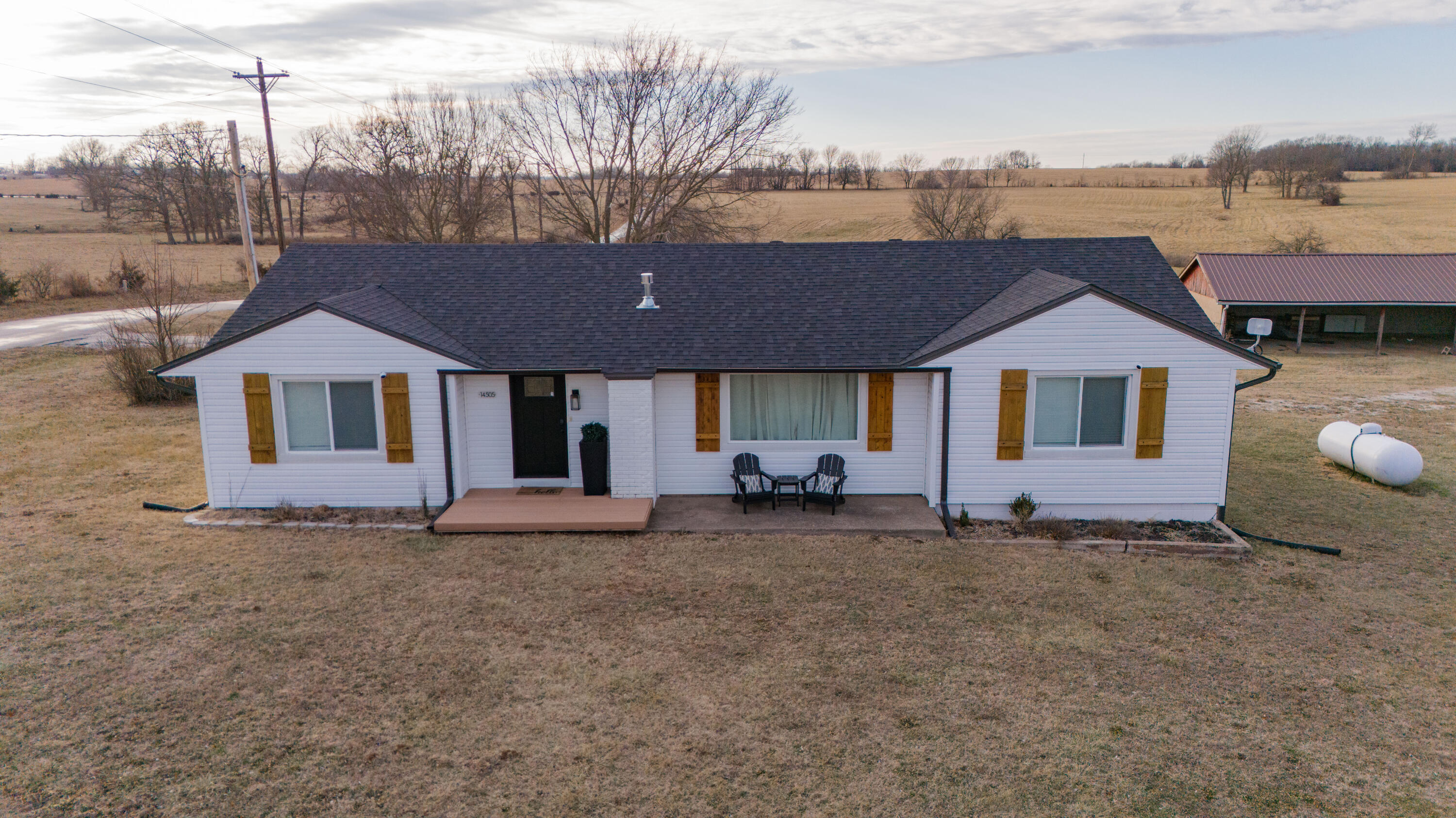 14505 East 1450 Road Property Photo 1