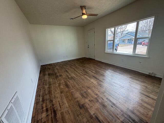 722 North Warren Avenue Property Photo 3