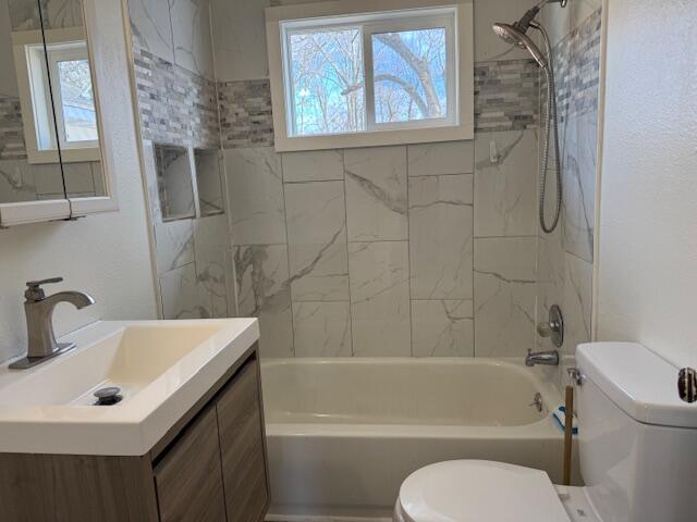 722 North Warren Avenue Property Photo 10