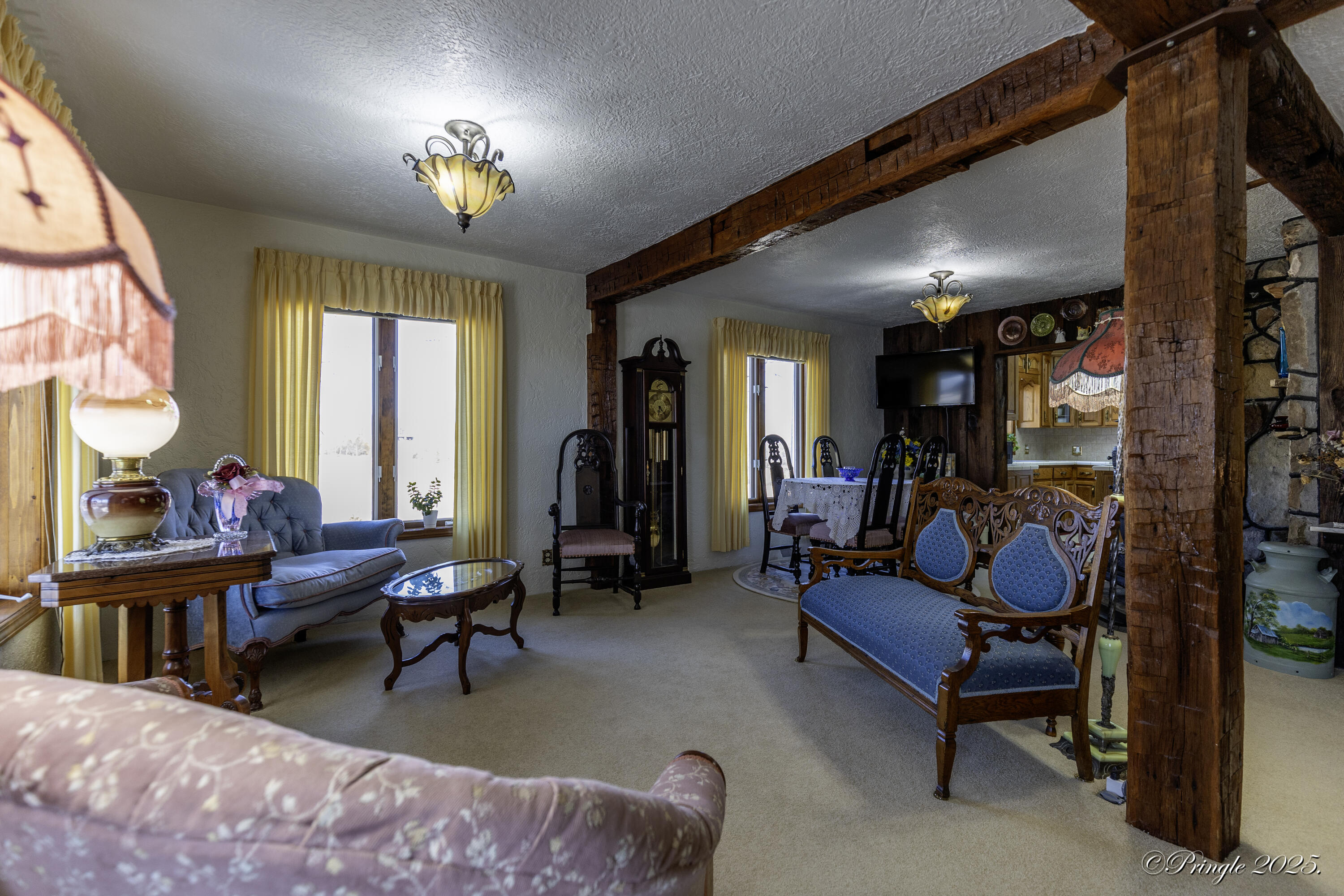 4298 Shady Grove Road Property Photo 6