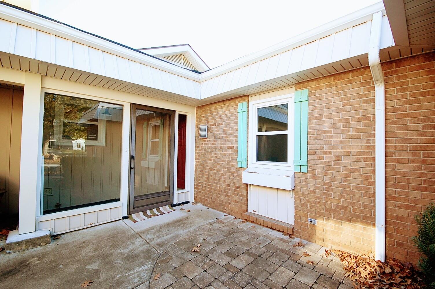 2116 East Lakewood Street Property Photo 4
