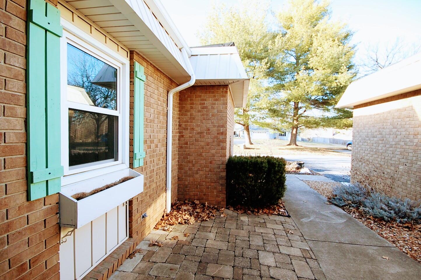 2116 East Lakewood Street Property Photo 5