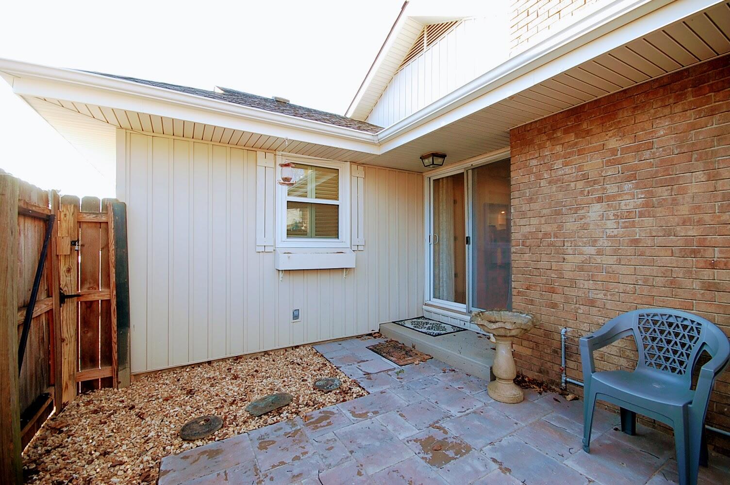 2116 East Lakewood Street Property Photo 24