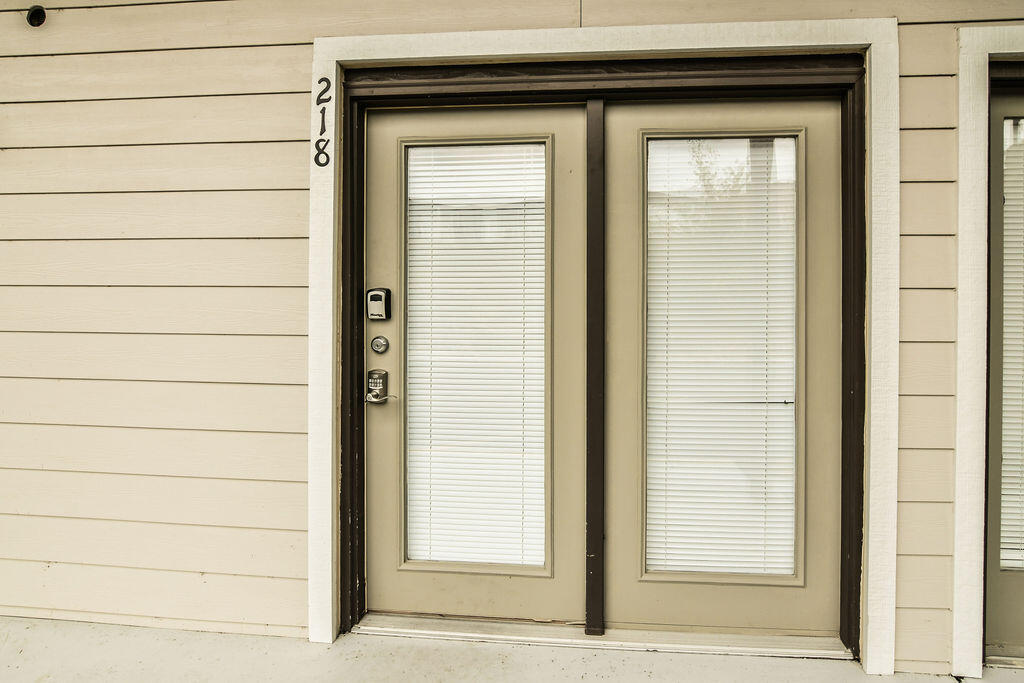 80 Kimberling Crossing Drive Property Photo 2