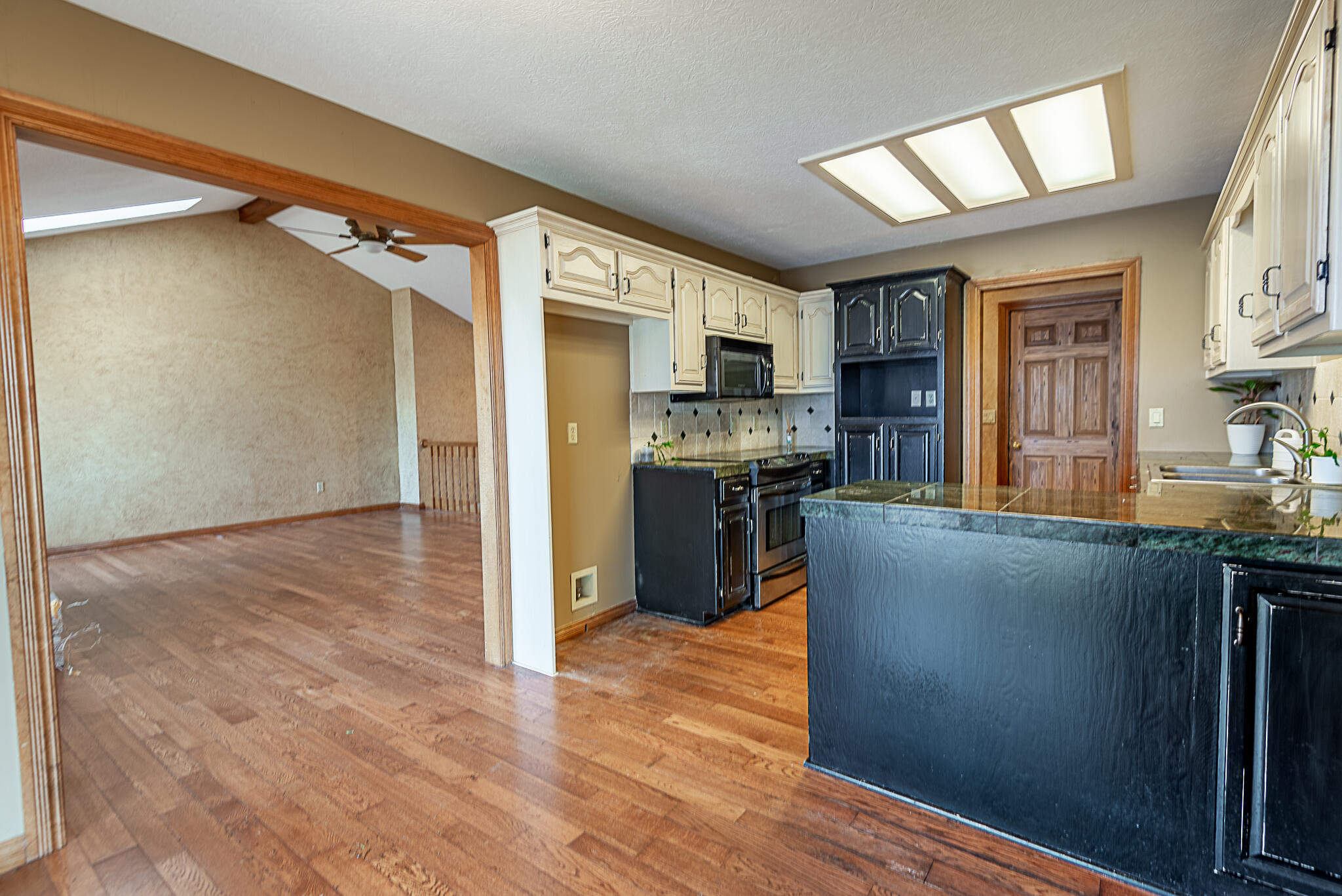 5455 South Ferguson Avenue Property Photo 13