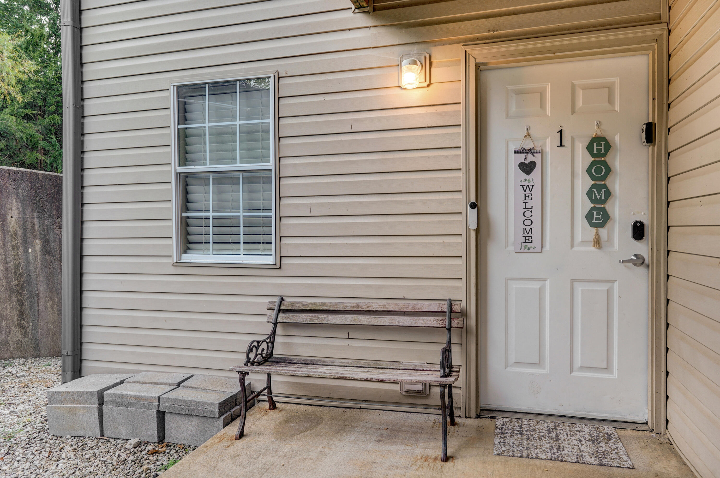 39 Lantern Bay Lane Property Photo 3