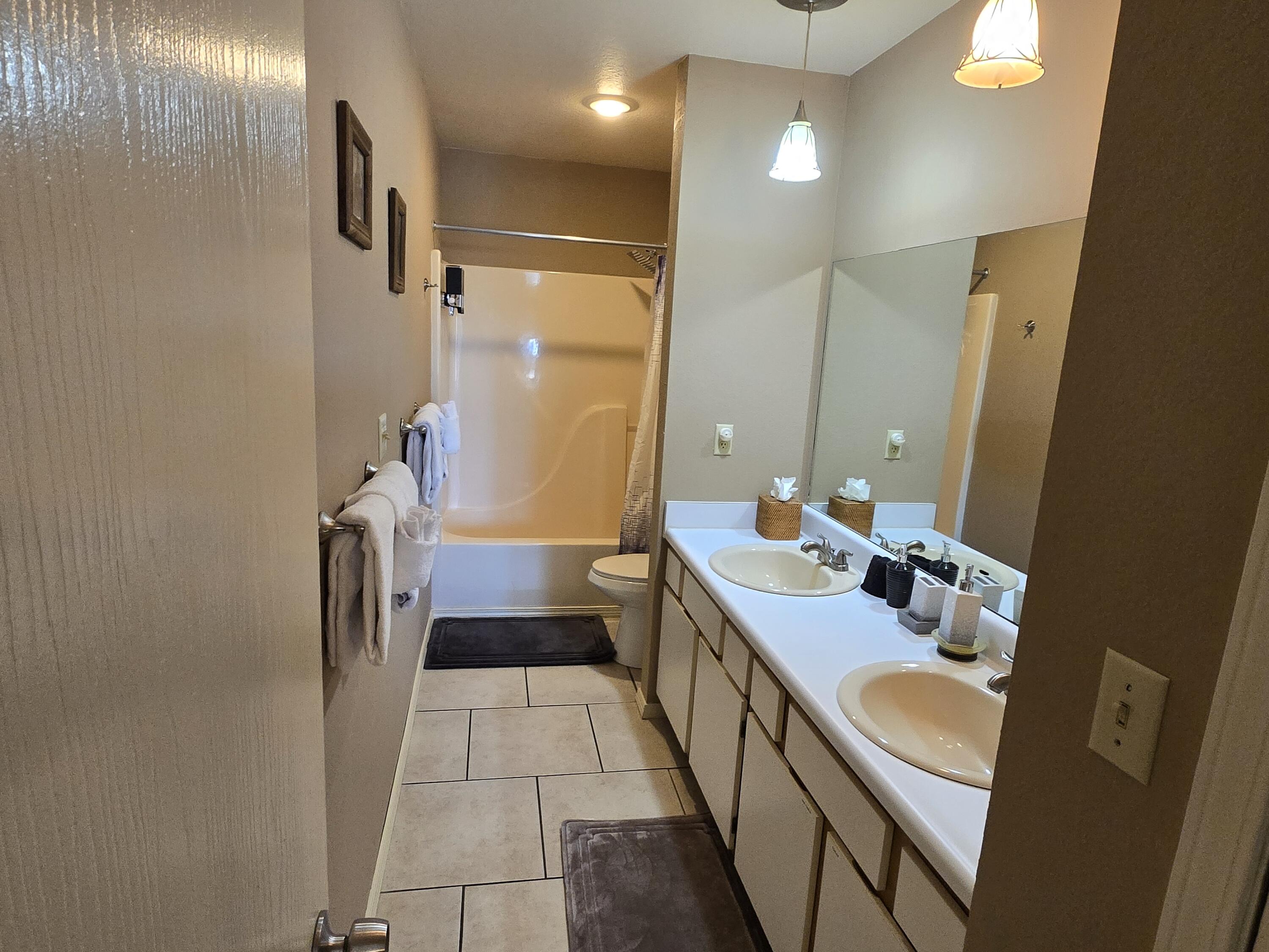 39 Lantern Bay Lane Property Photo 9