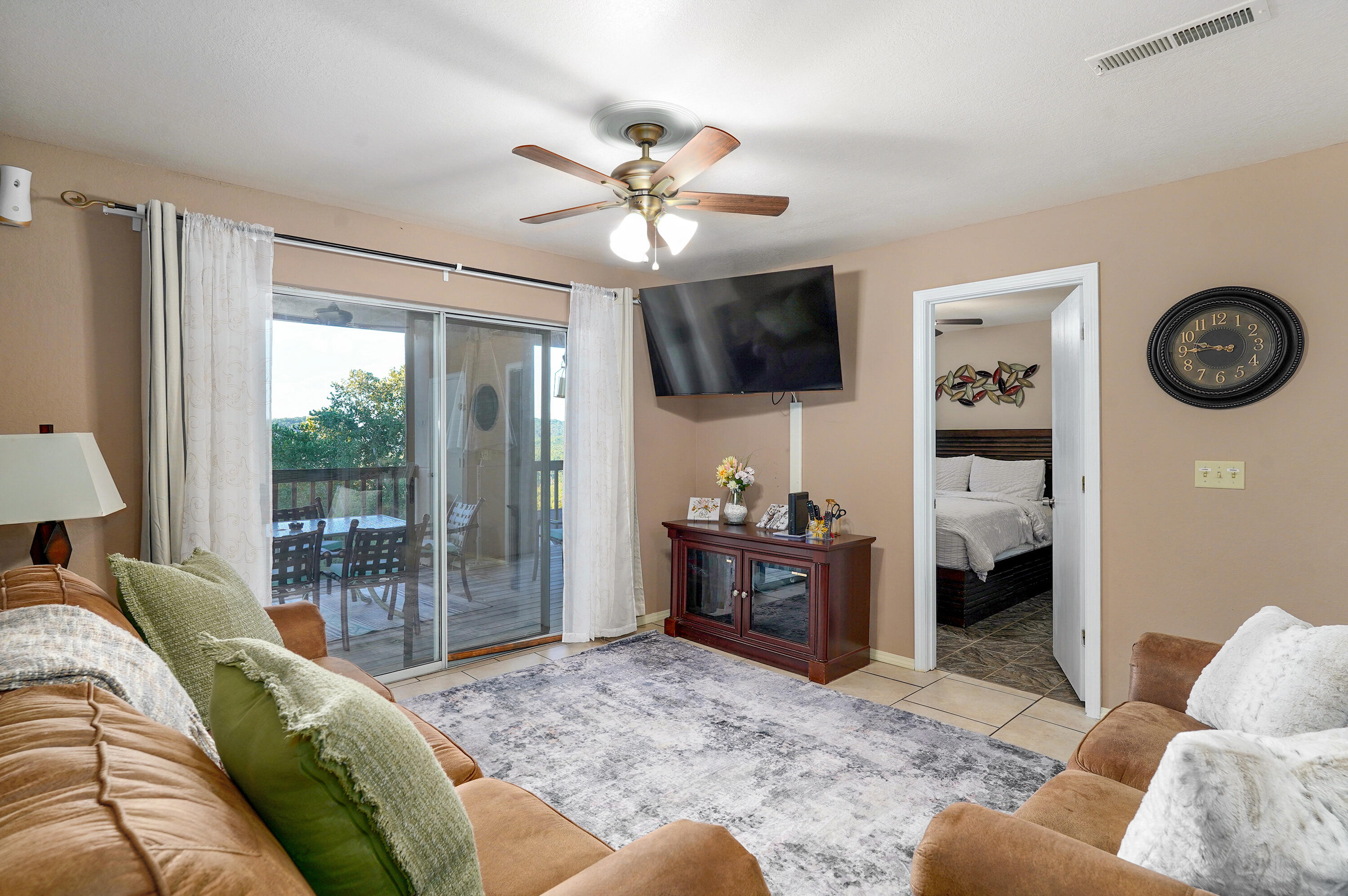 39 Lantern Bay Lane Property Photo 11