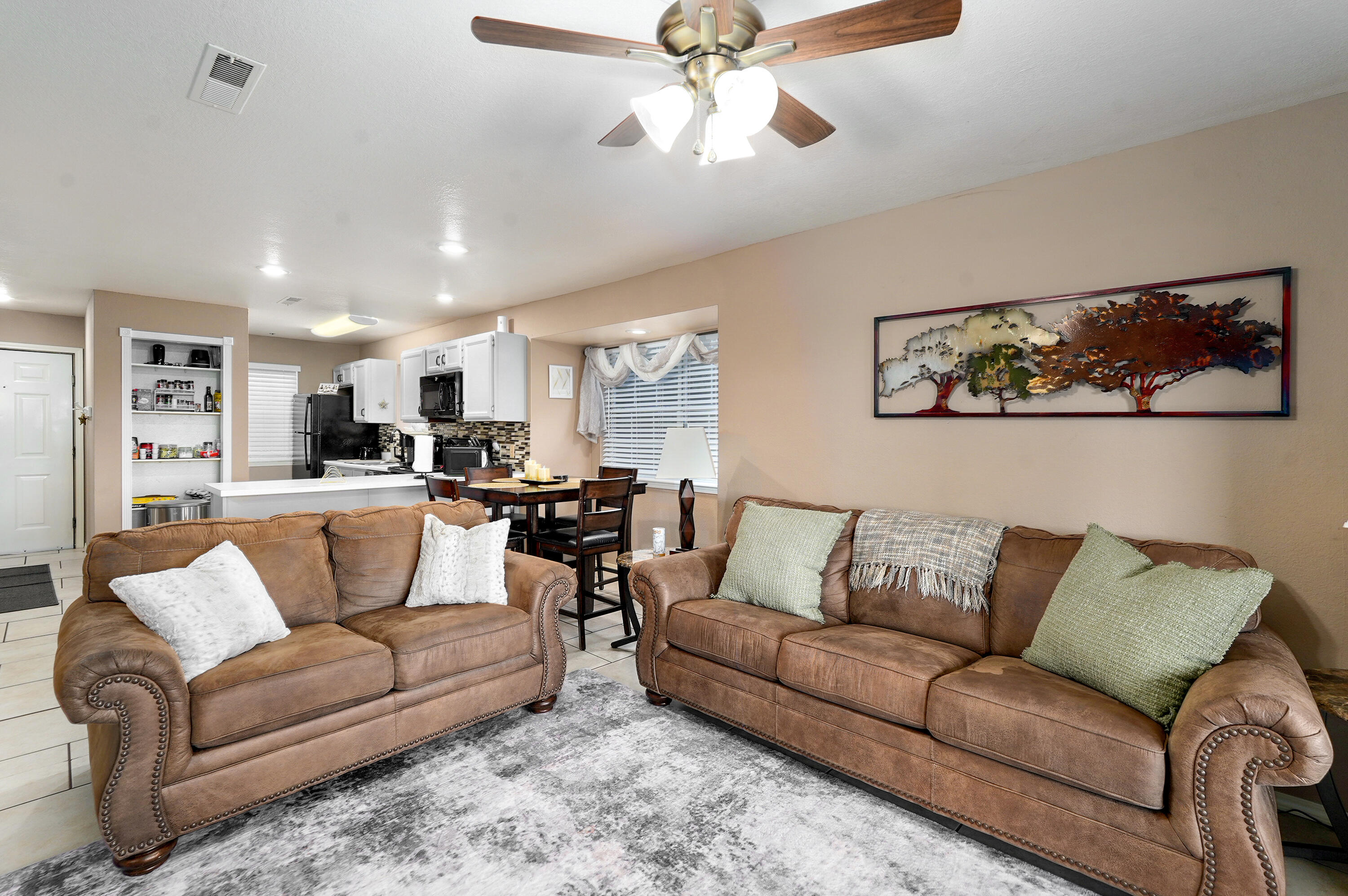 39 Lantern Bay Lane Property Photo 12