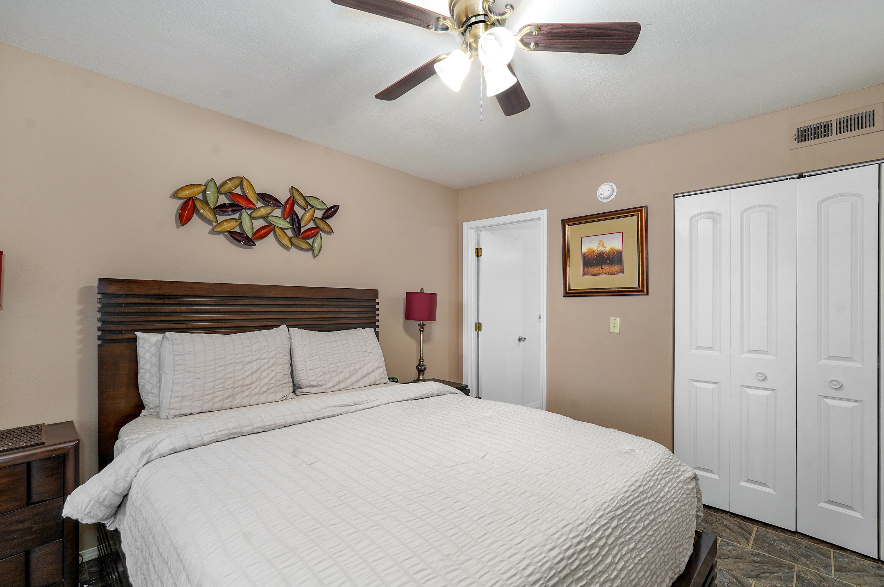 39 Lantern Bay Lane Property Photo 15