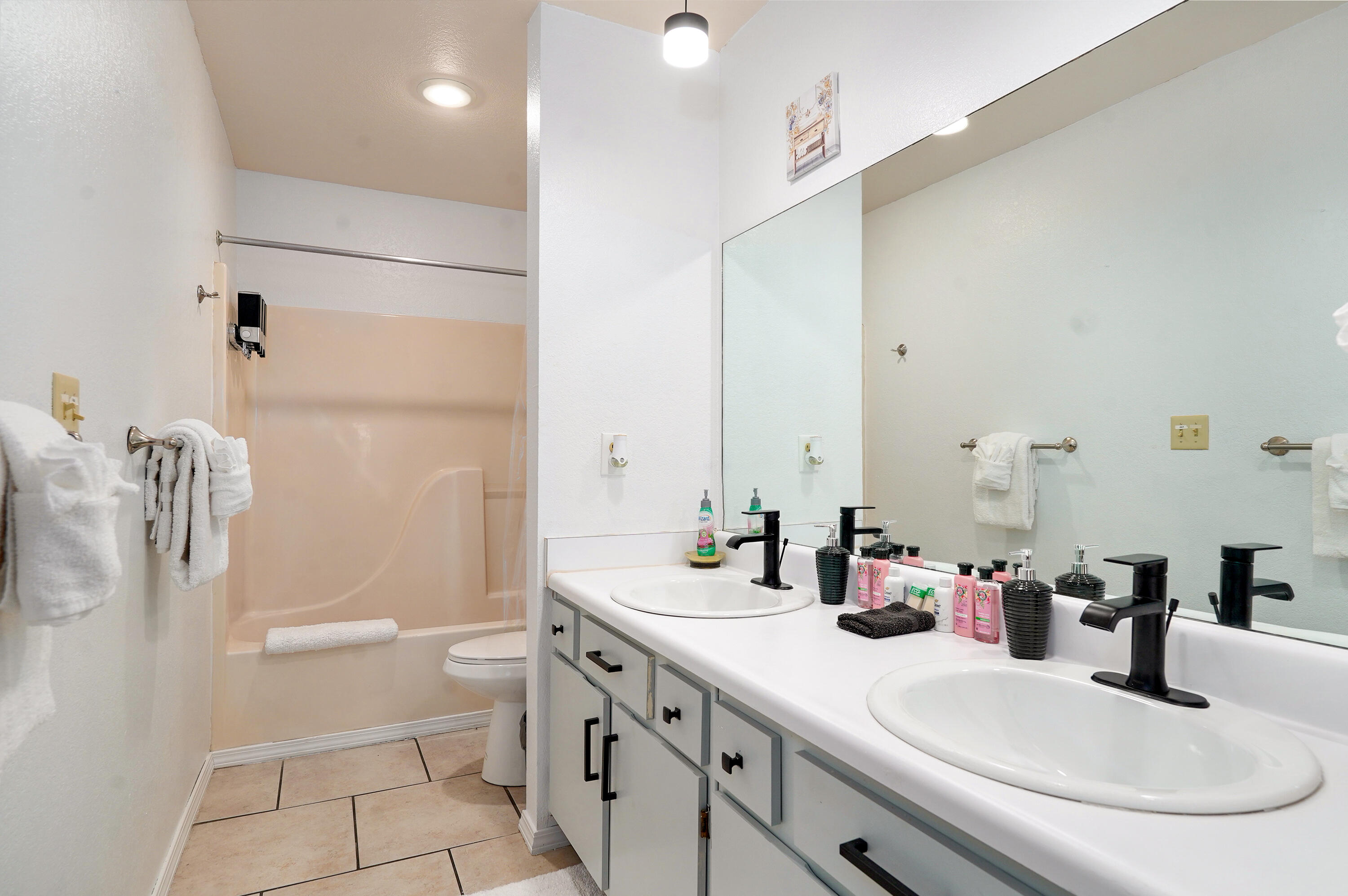 39 Lantern Bay Lane Property Photo 16