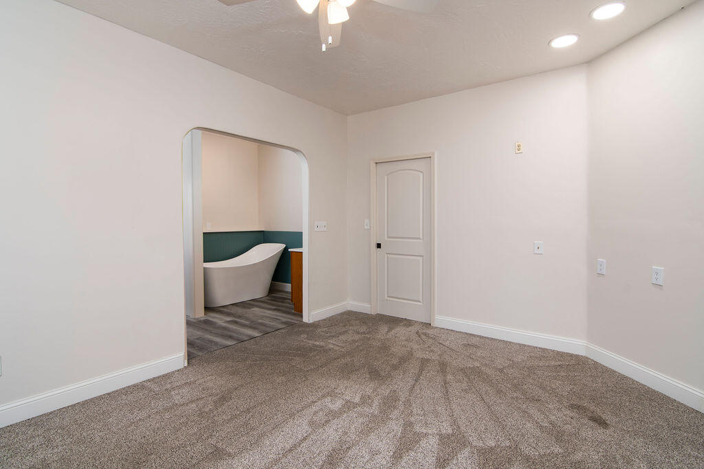 450 Eagle Drive Property Photo 45