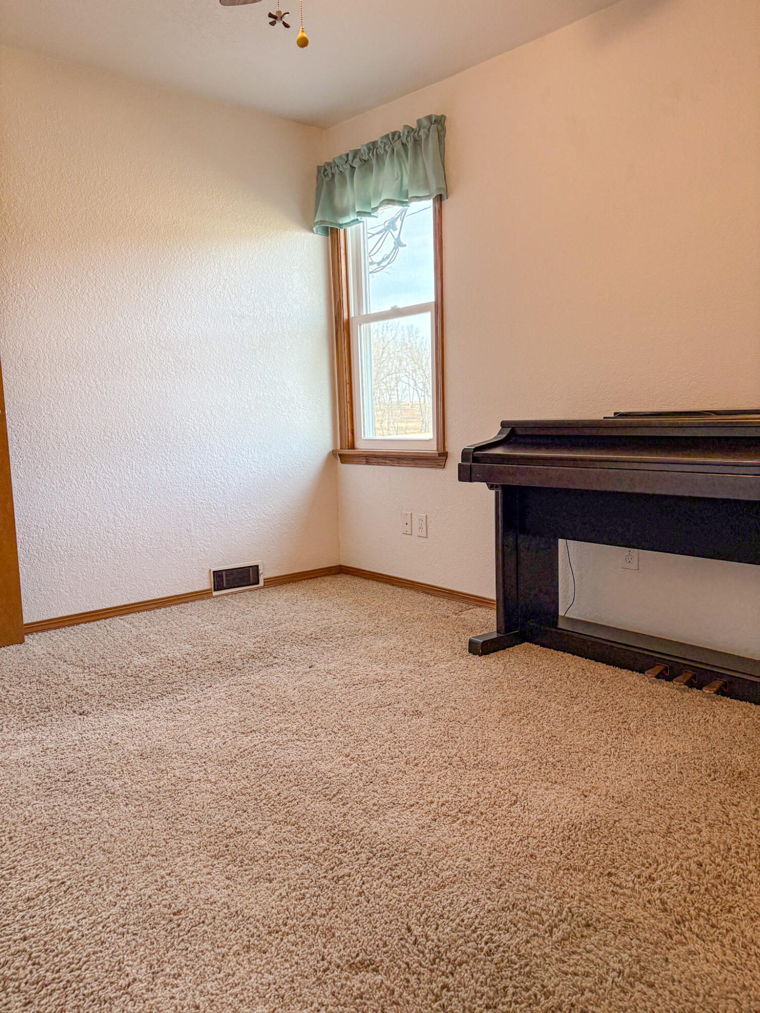15481 Heron Drive Property Photo 10