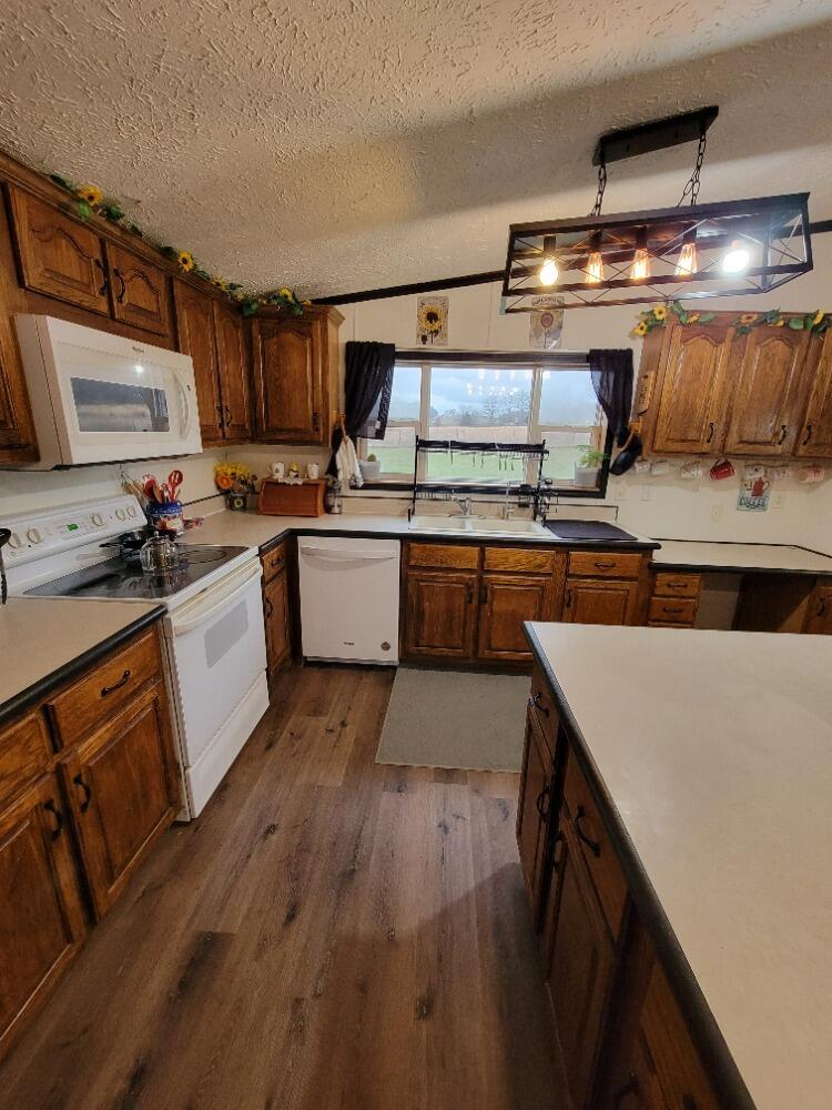 8741 County Road 7110 Property Photo 12