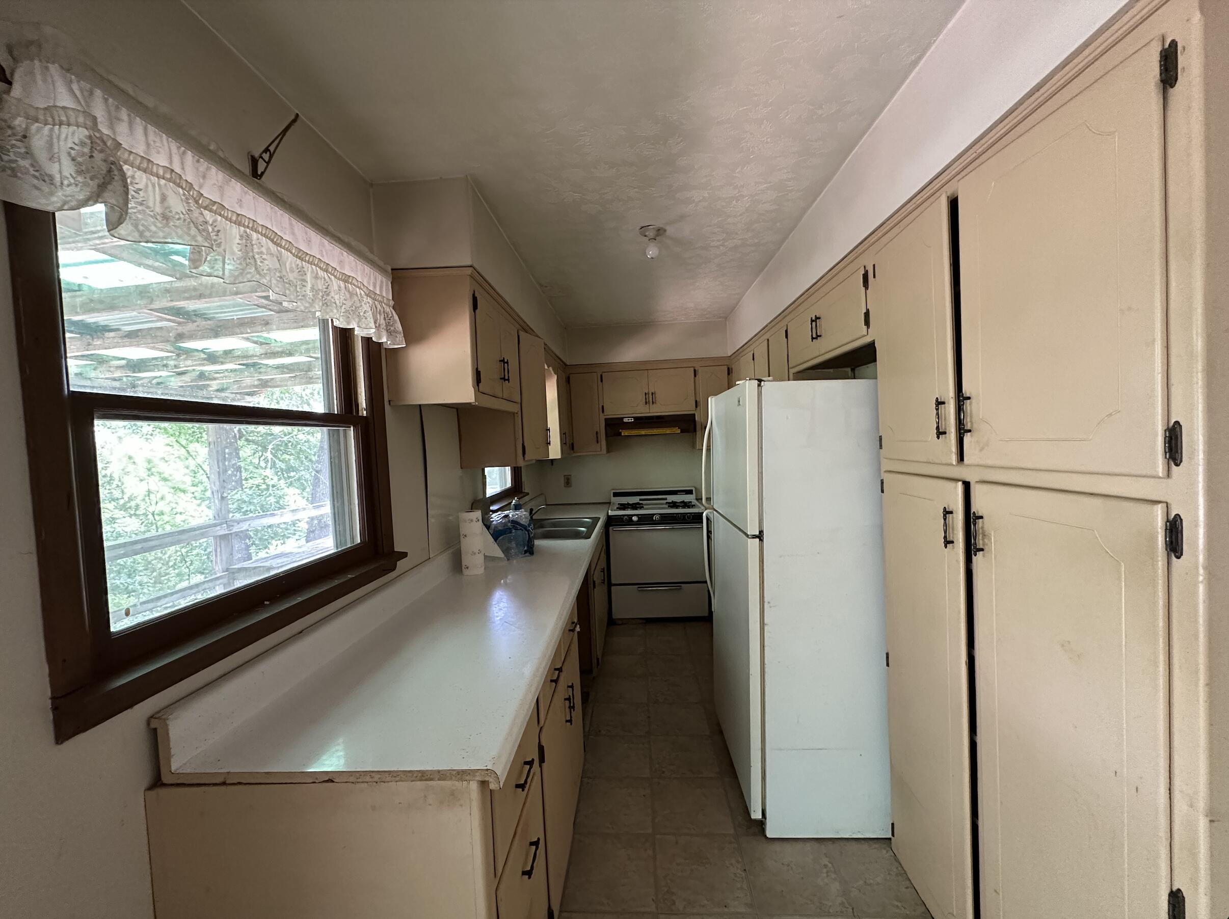 406 Red Bridge Road Property Photo 14