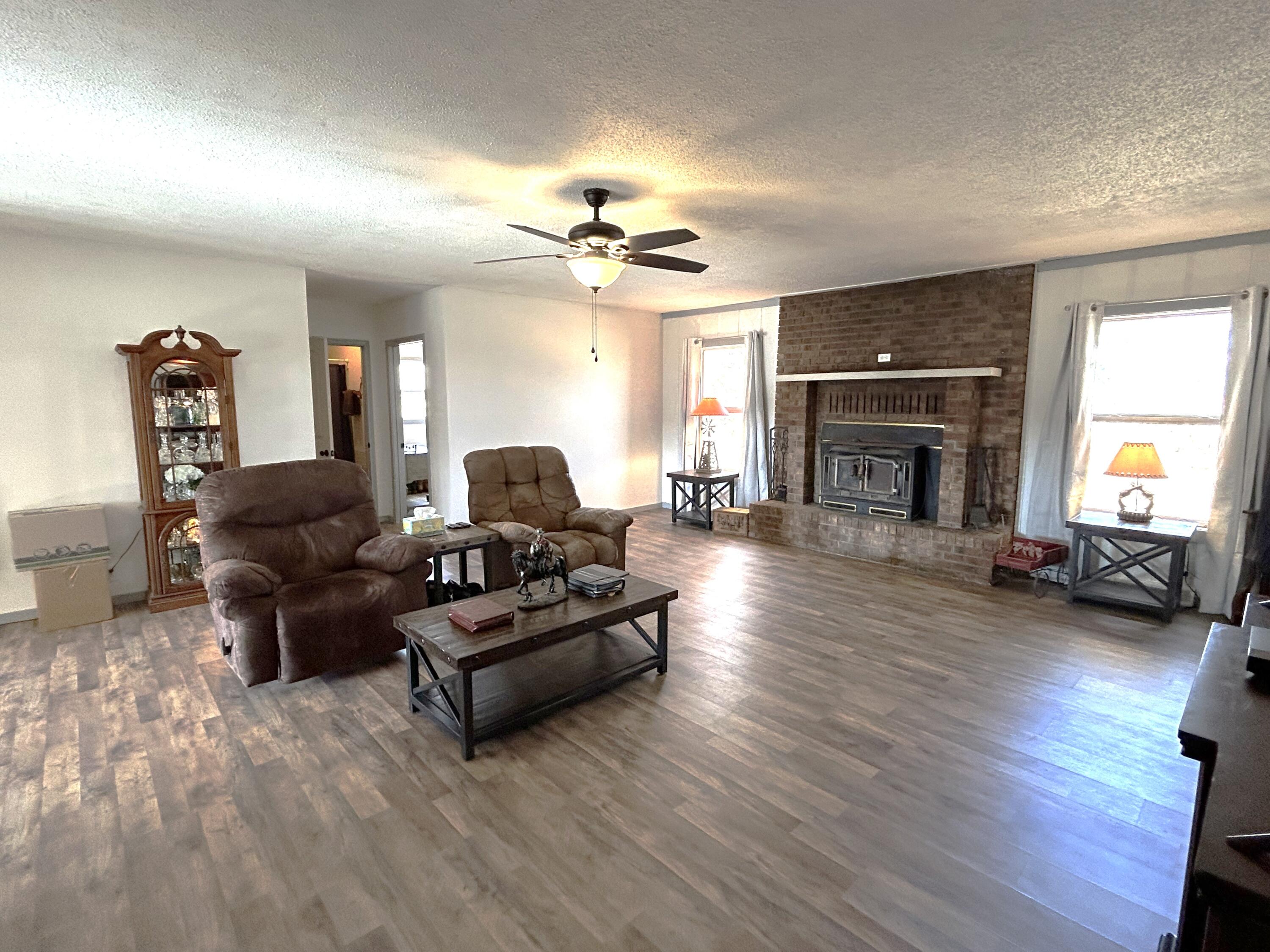 1522 County Road 404 Property Photo 6
