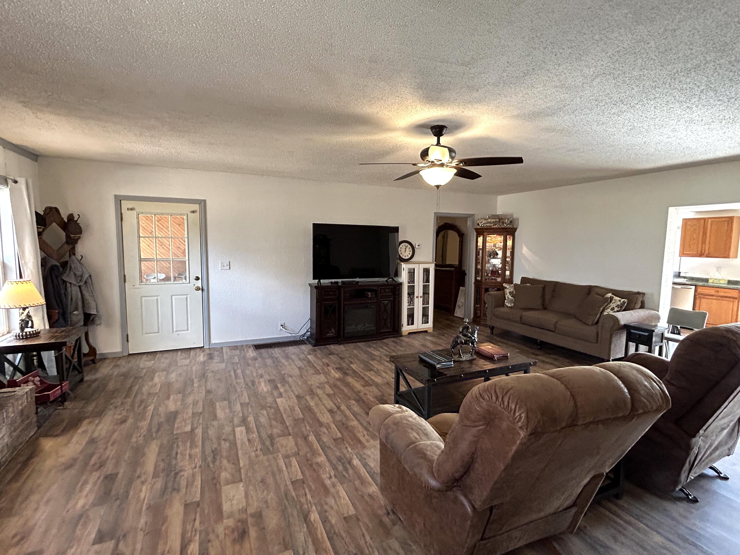 1522 County Road 404 Property Photo 8