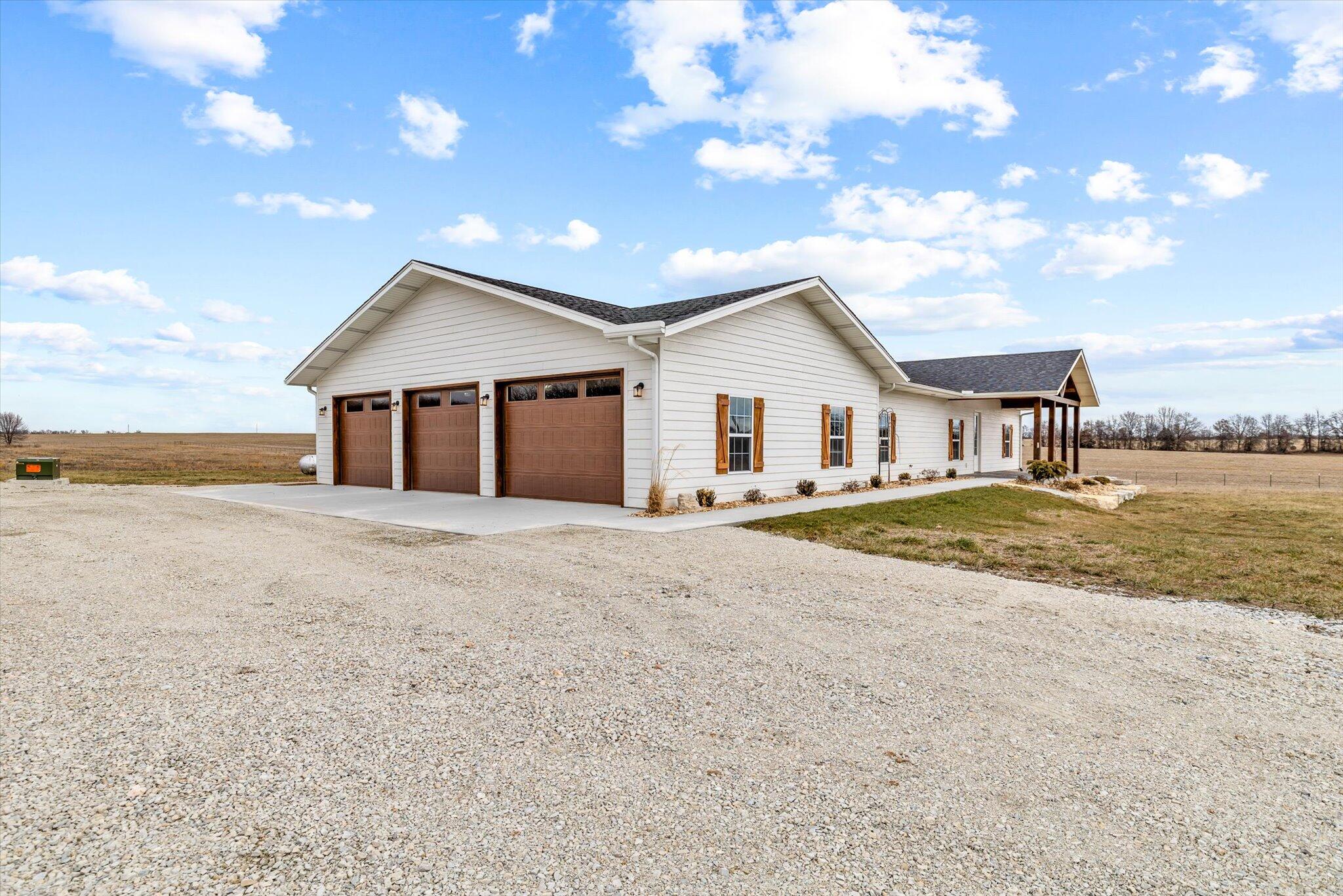 10263 State Hwy 14 W Property Photo