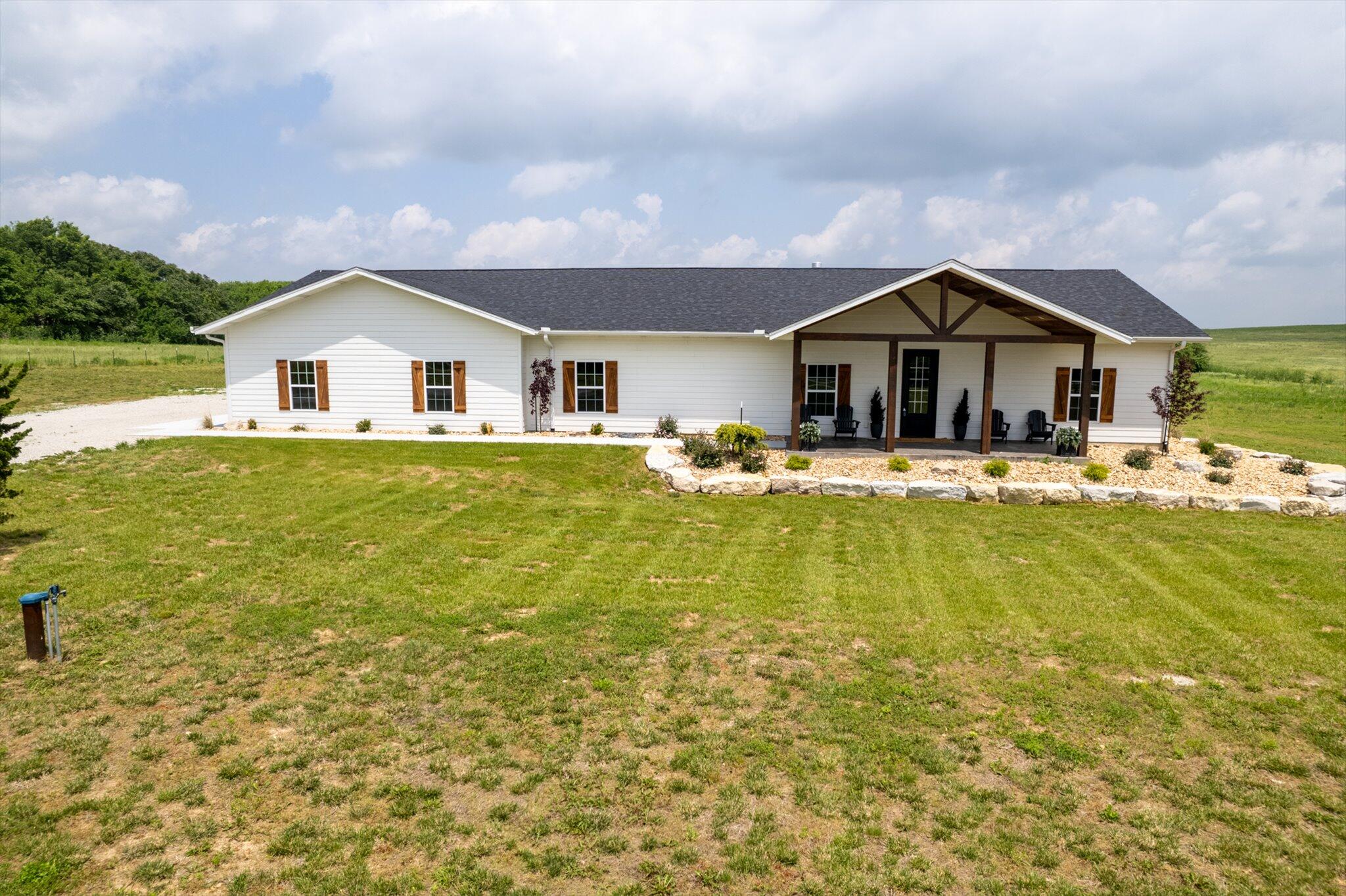 10263 State Hwy 14 W Property Photo 1