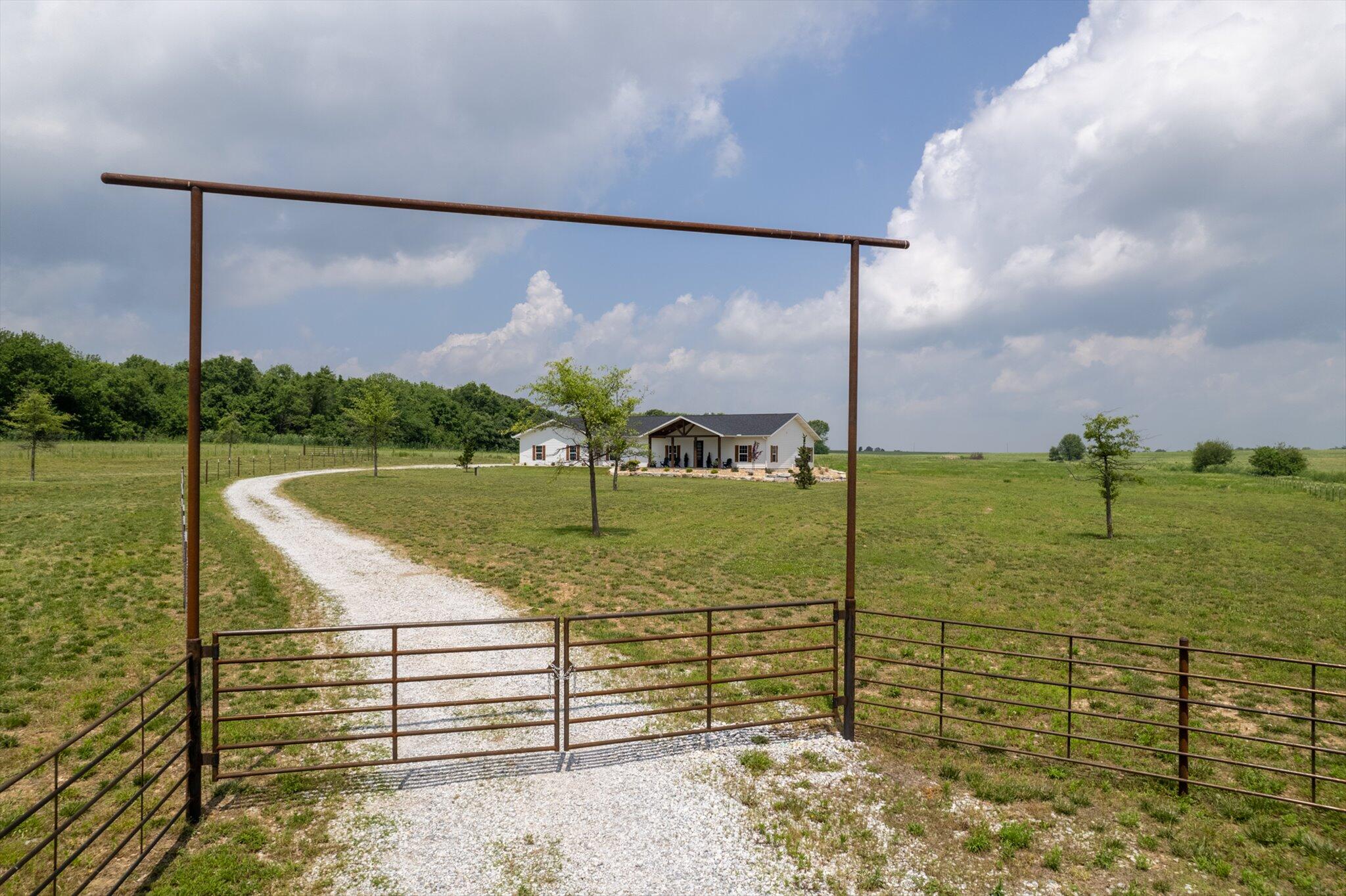 10263 State Hwy 14 W Property Photo 2