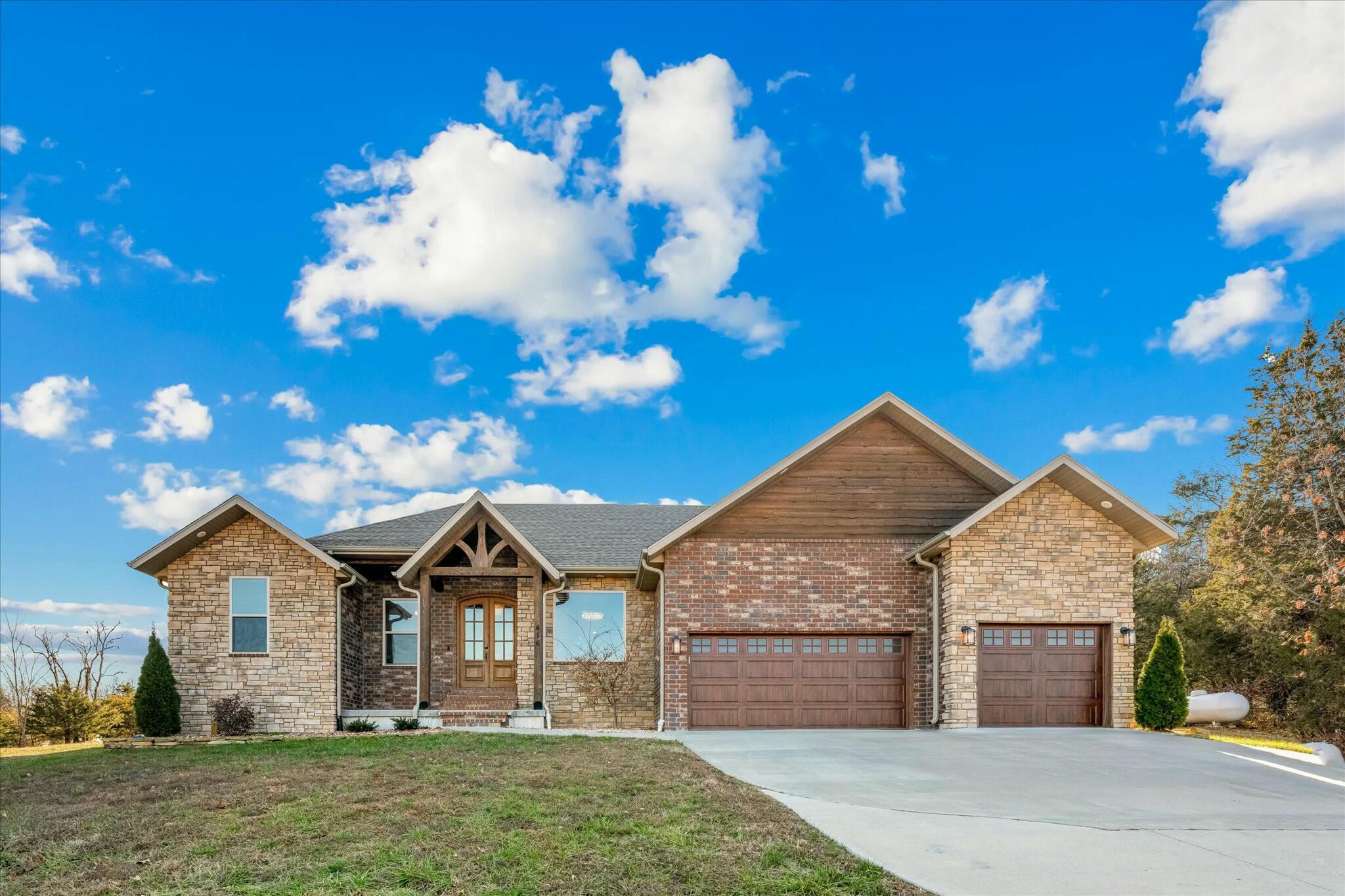 416 West Saddle Club Road Property Photo