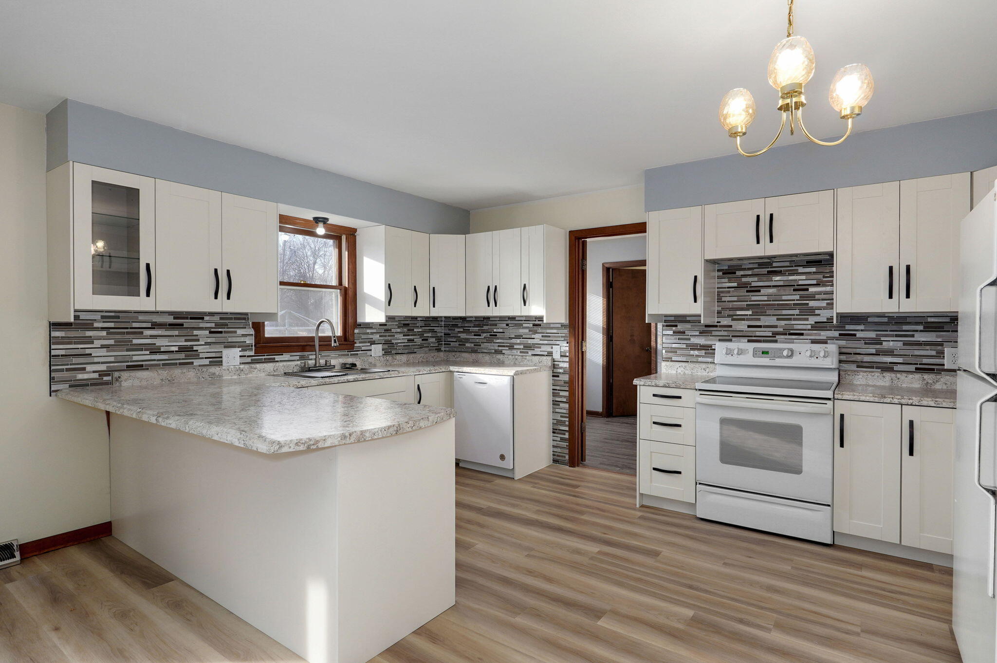1313 South Madison Avenue Property Photo 3