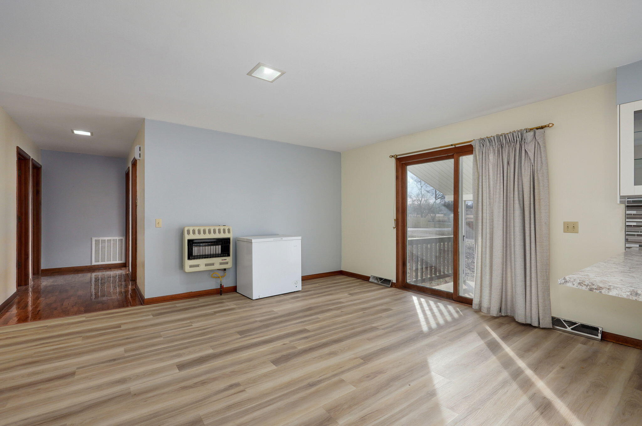 1313 South Madison Avenue Property Photo 9