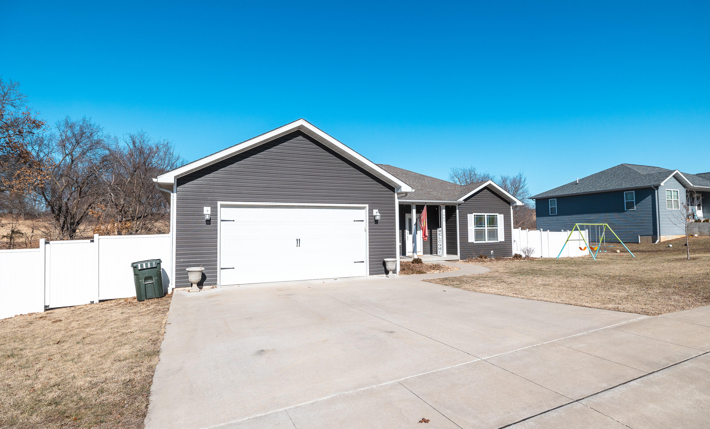 1643 Columbia Avenue Property Photo 3