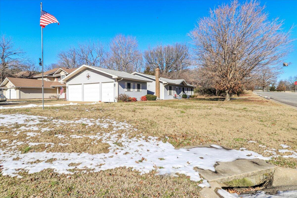 1901 Catalina Drive Property Photo 3