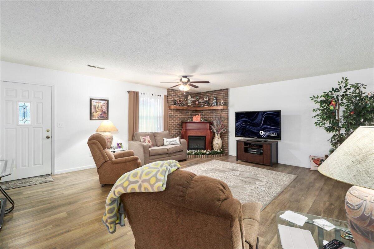 1901 Catalina Drive Property Photo 5
