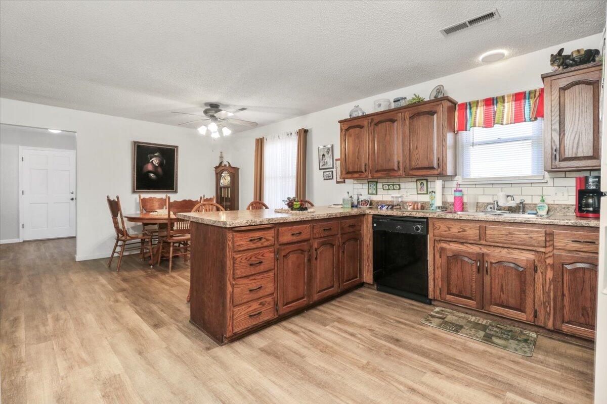 1901 Catalina Drive Property Photo 10