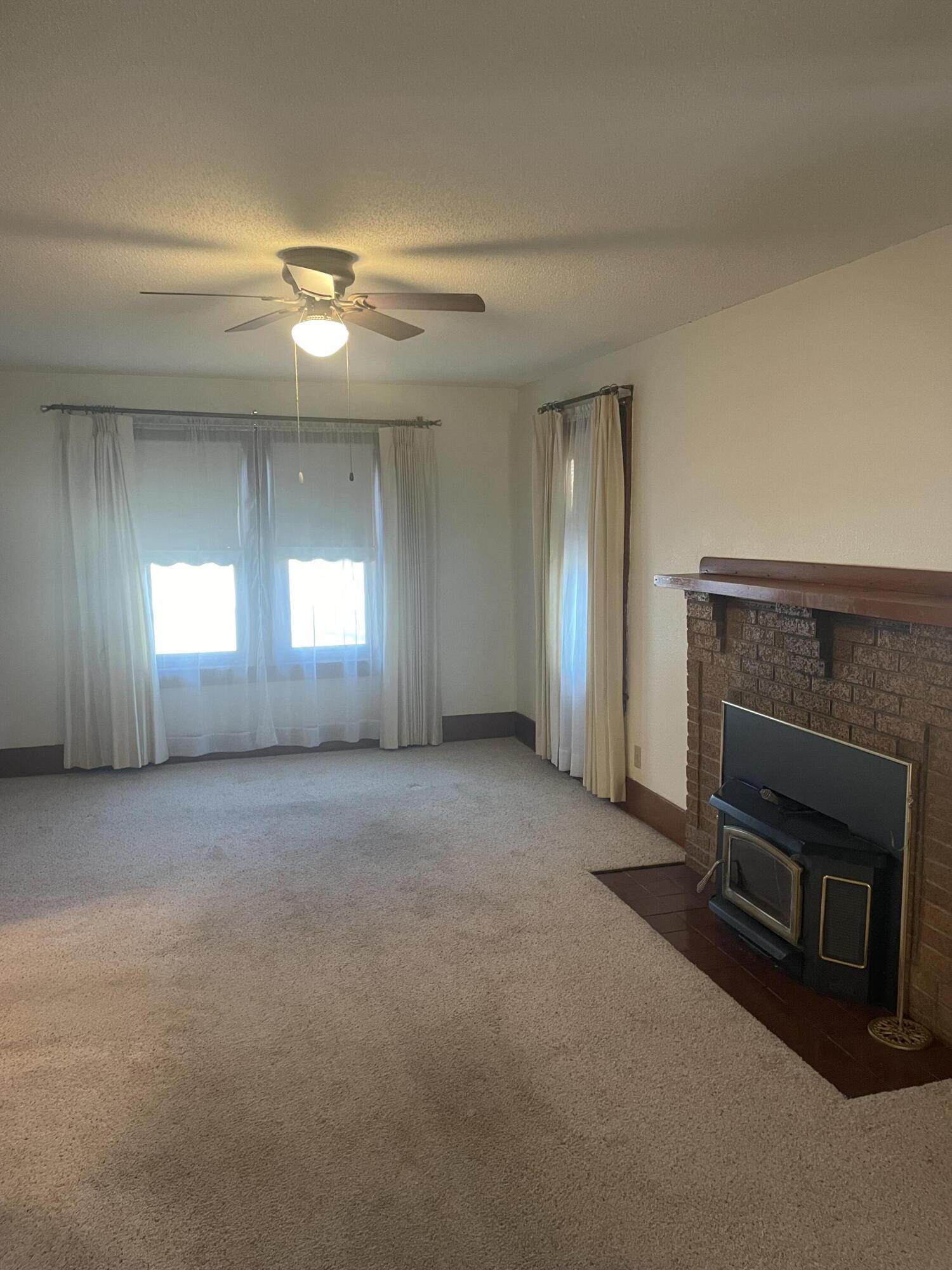 1002 Ozark Avenue Property Photo 9