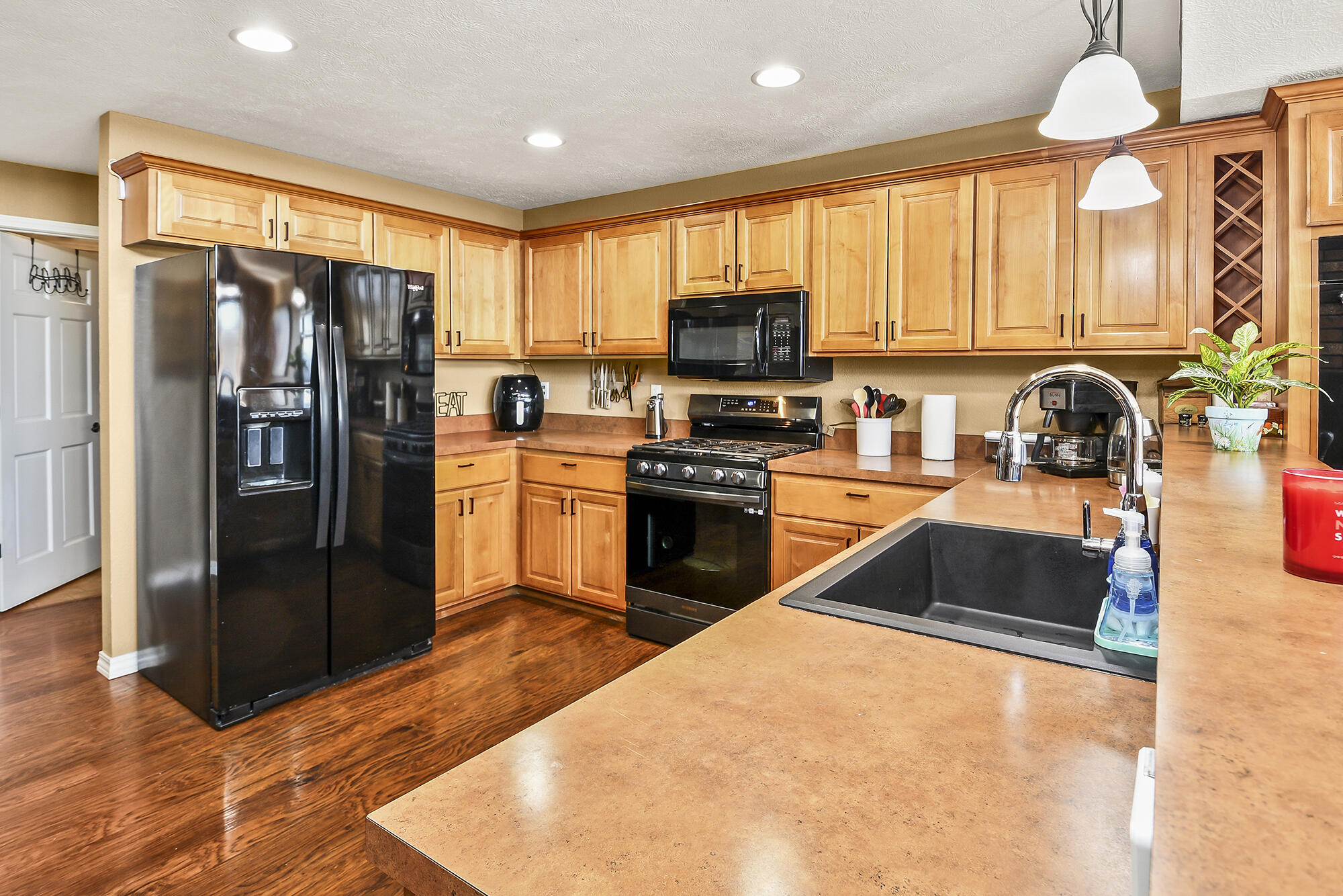 274 Skyline Road Property Photo 12