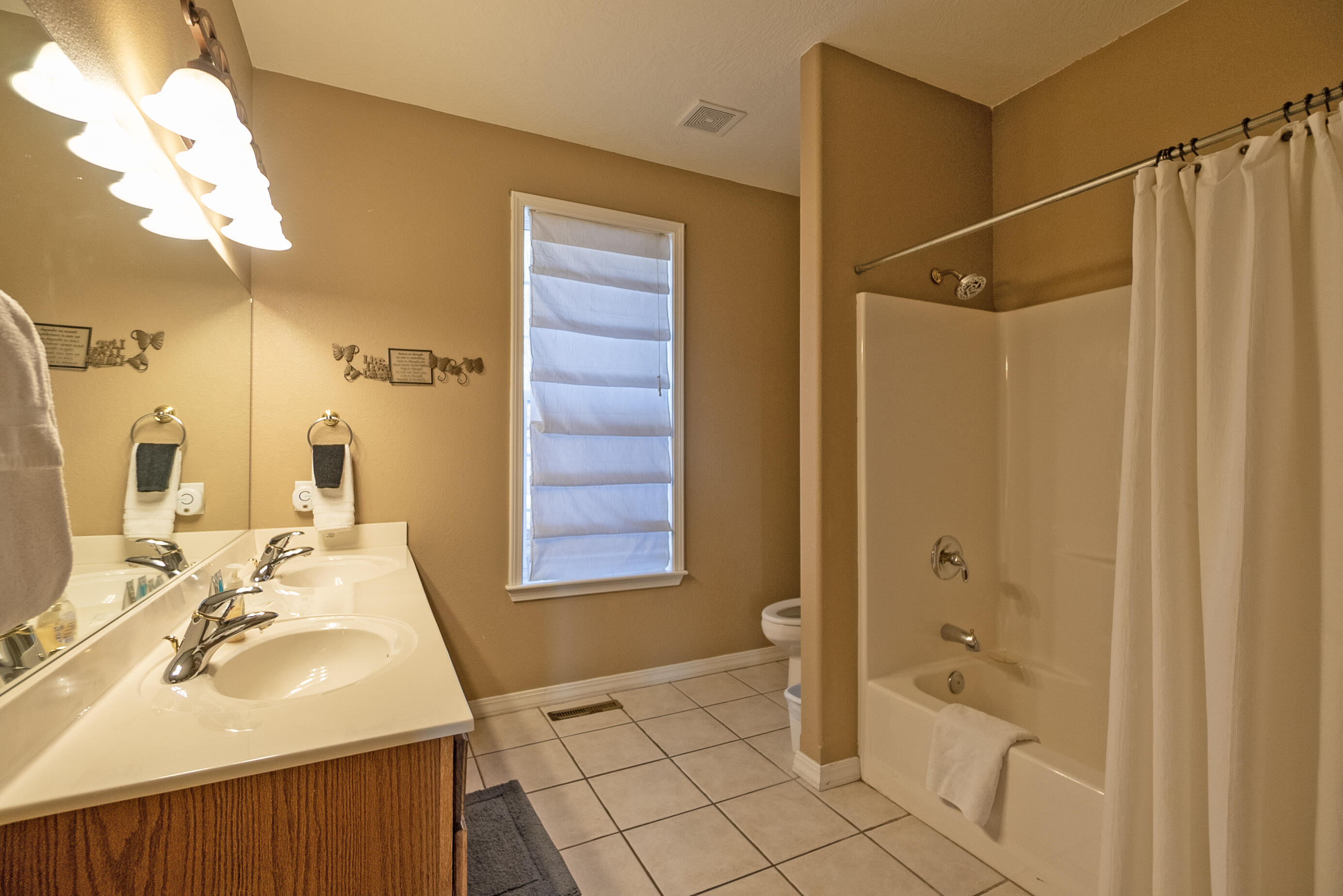 10 Greenview Drive Property Photo 25